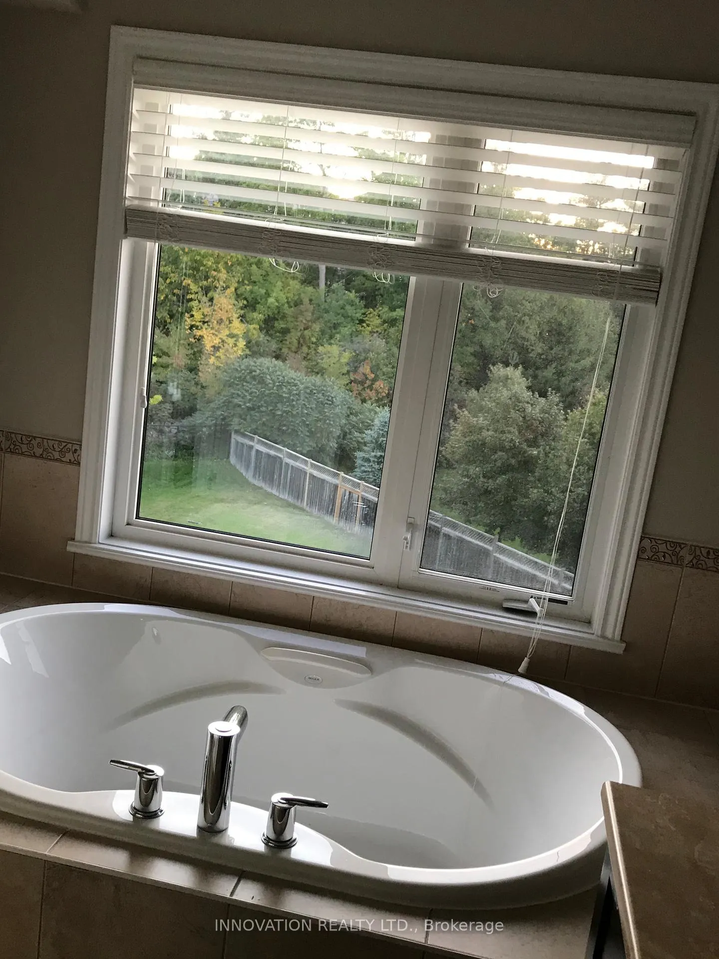 Photo 11 of 898 Fletcher Circle, Ottawa, Kanata - Kanata Lakes/Heritage Hills — HOMEH