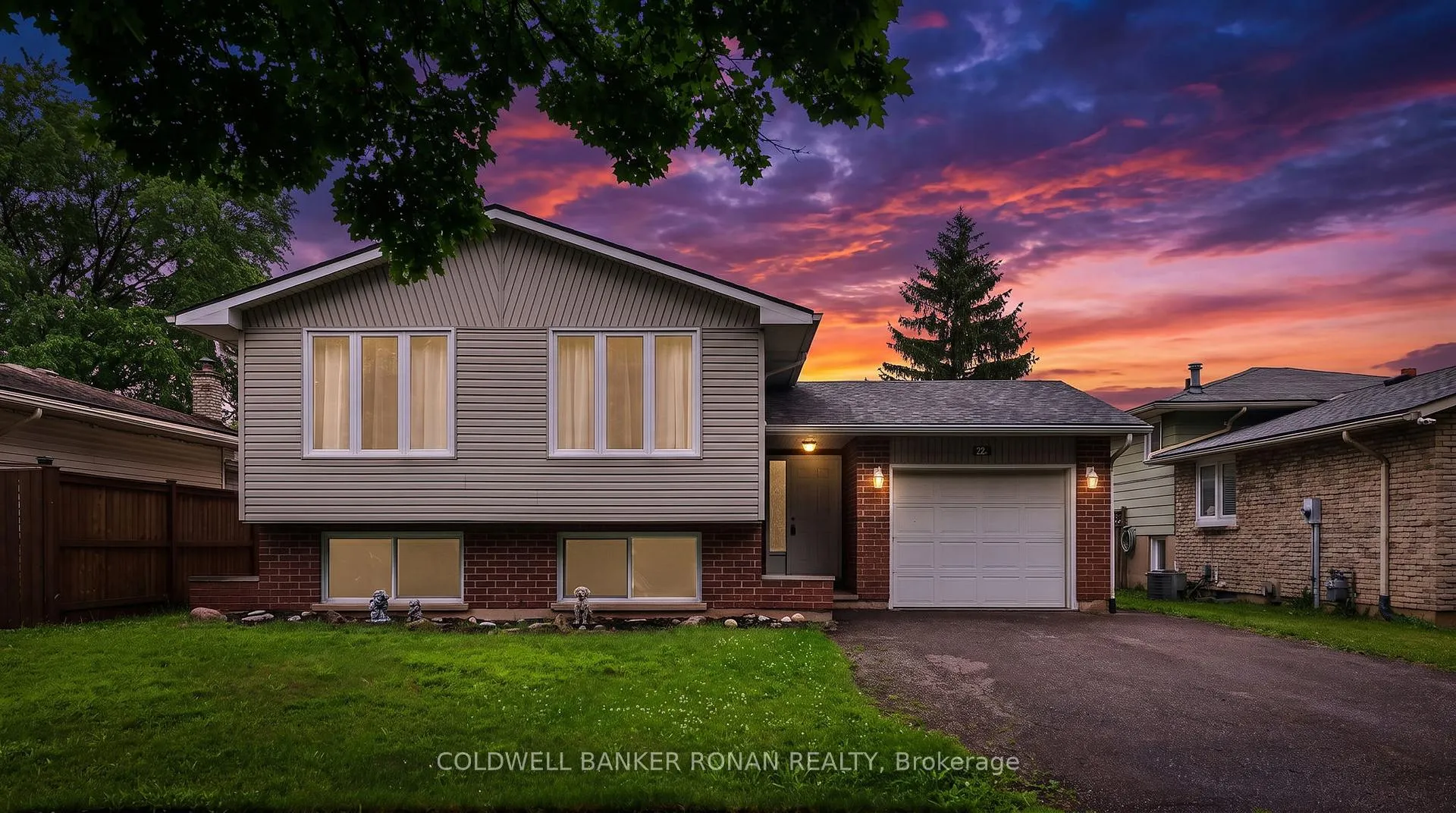 Photo 1 of 22 Roehampton Avenue, St. Catharines, Carlton/Bunting — HOMEH