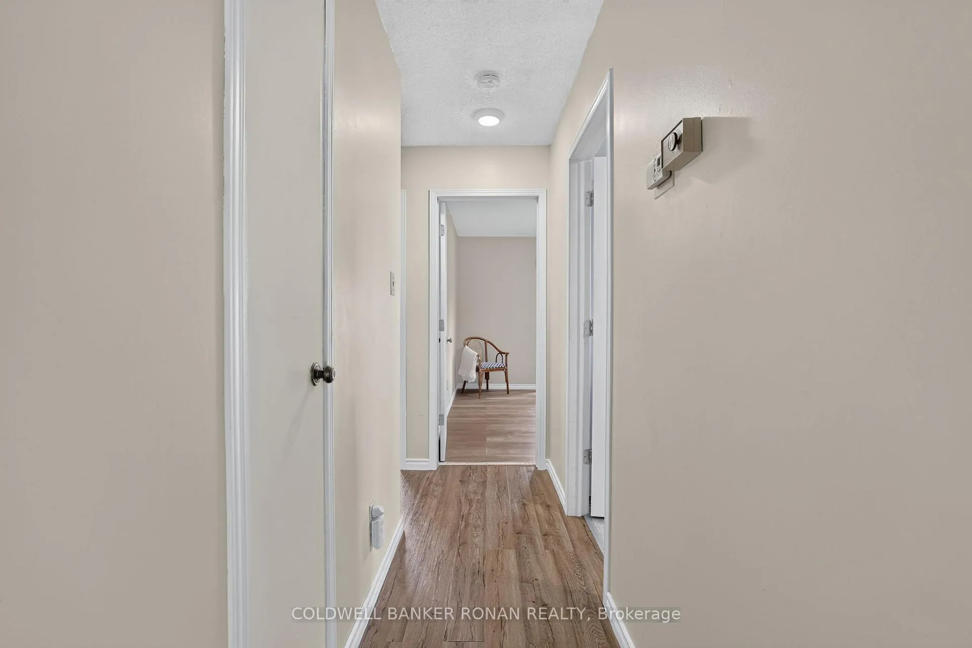 Photo 15 of 22 Roehampton Avenue, St. Catharines, Carlton/Bunting — HOMEH