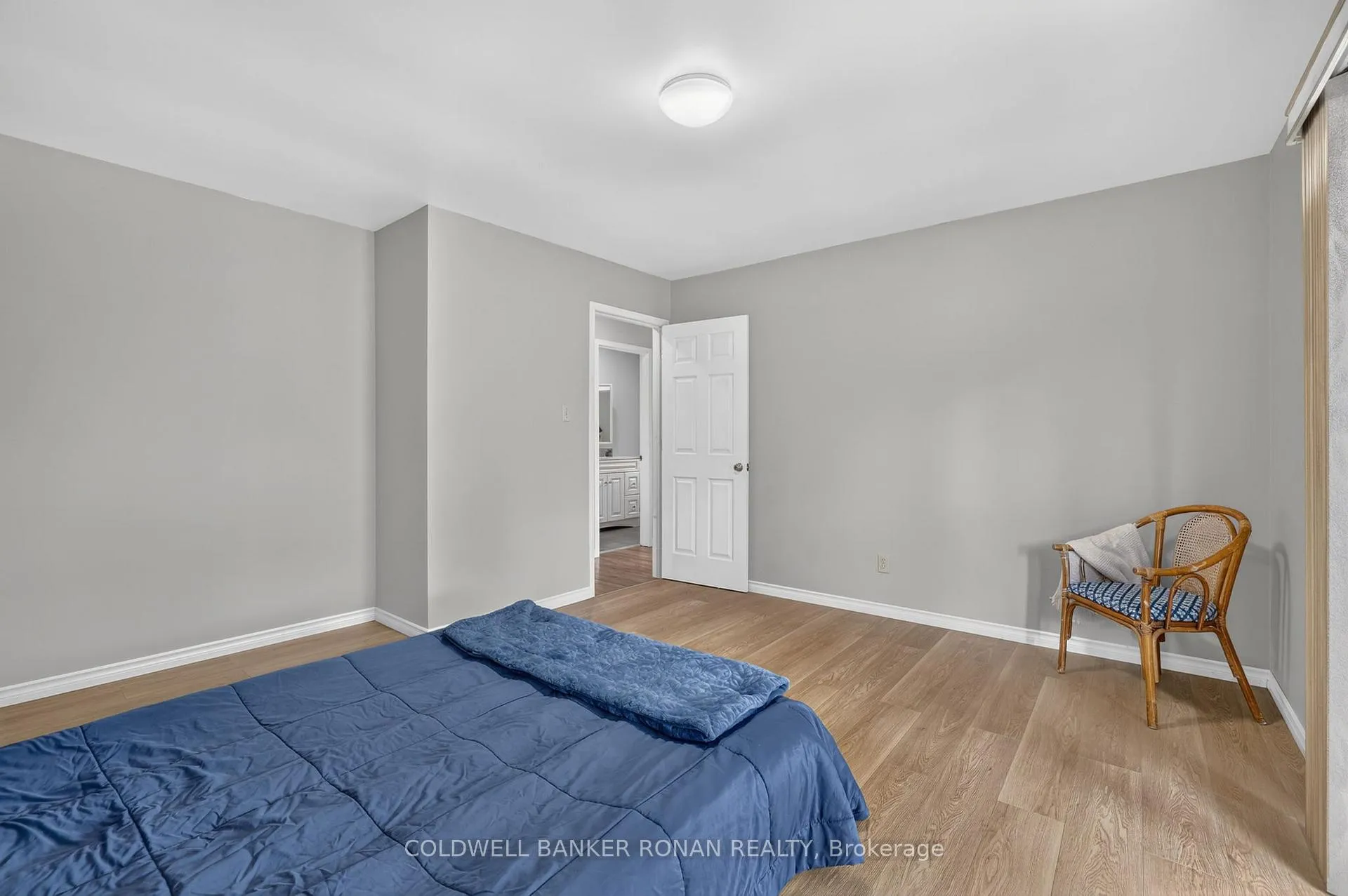 Photo 18 of 22 Roehampton Avenue, St. Catharines, Carlton/Bunting — HOMEH