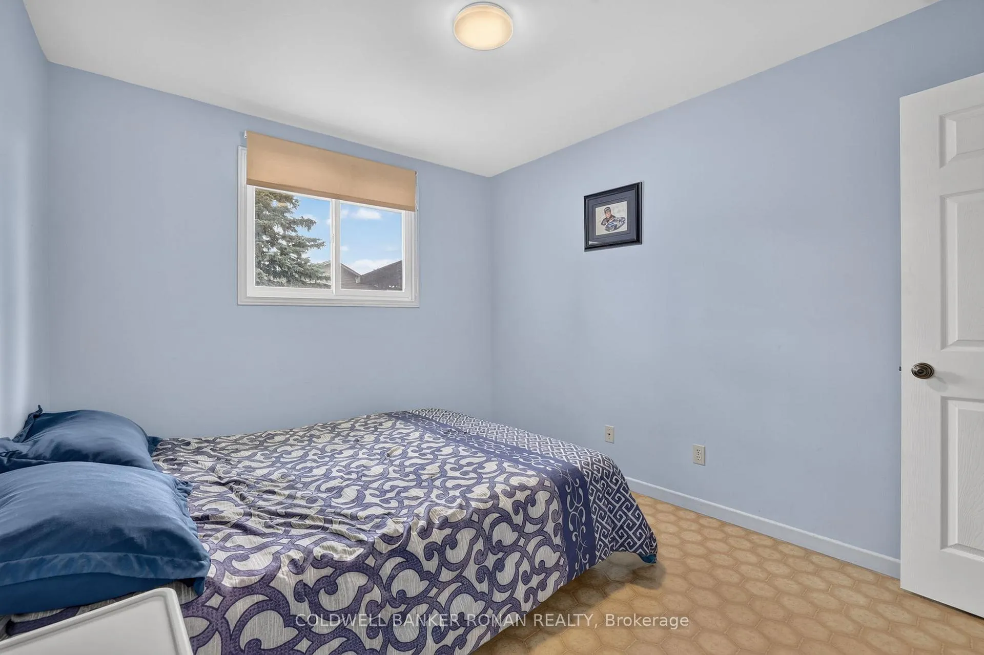 Photo 21 of 22 Roehampton Avenue, St. Catharines, Carlton/Bunting — HOMEH