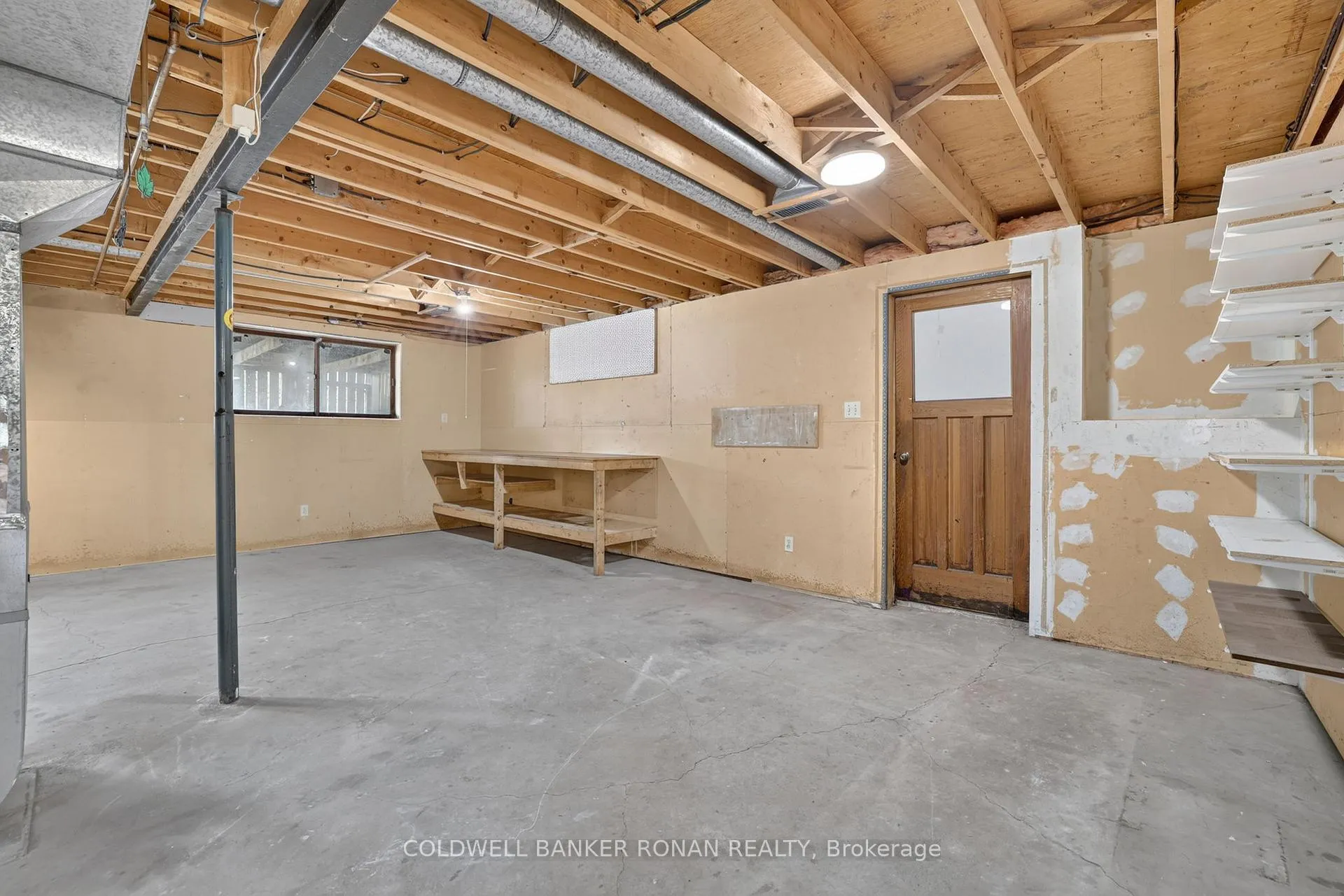 Photo 25 of 22 Roehampton Avenue, St. Catharines, Carlton/Bunting — HOMEH
