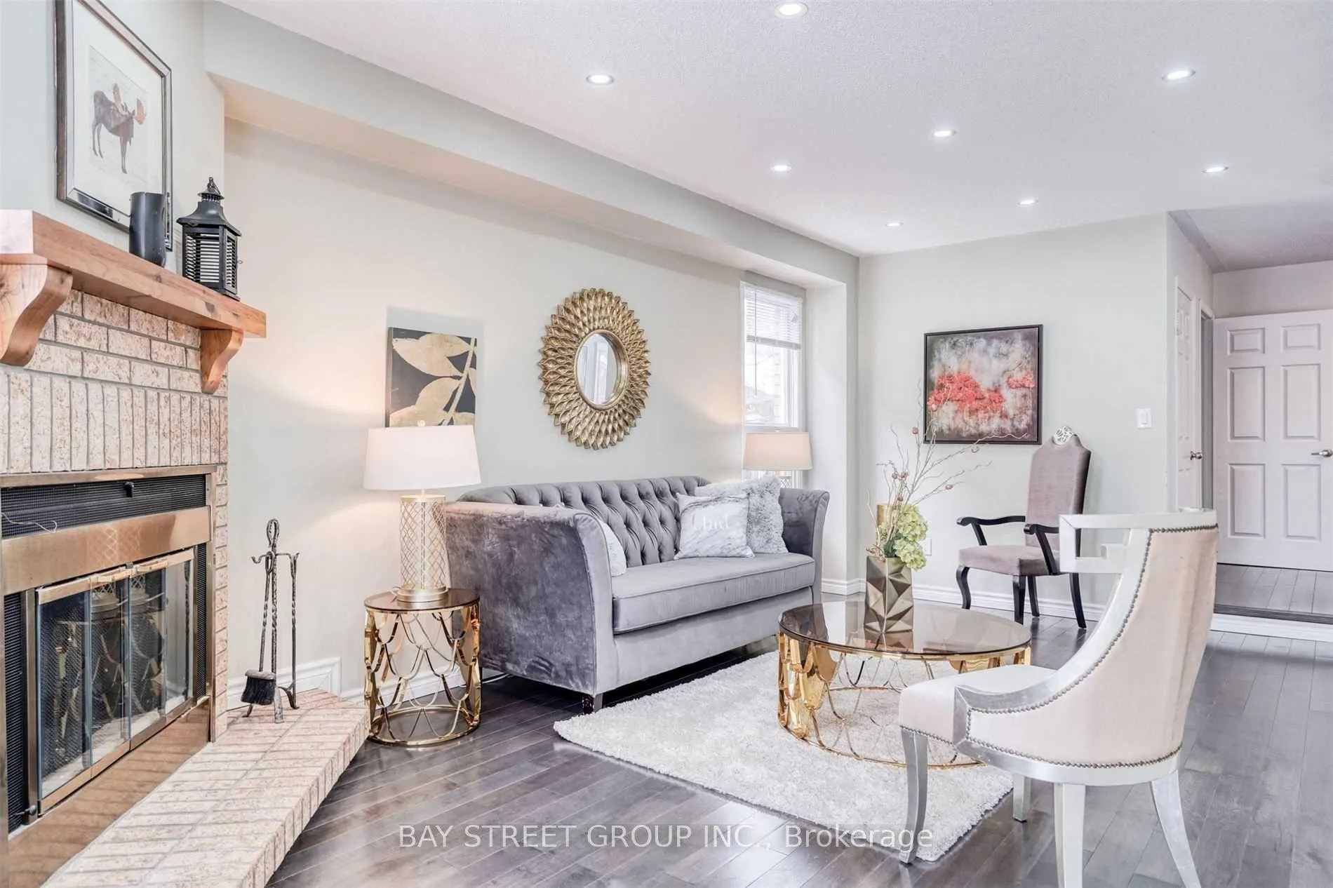 Photo 7 of 9 Ingleborough Court, Markham, Unionville — HOMEH