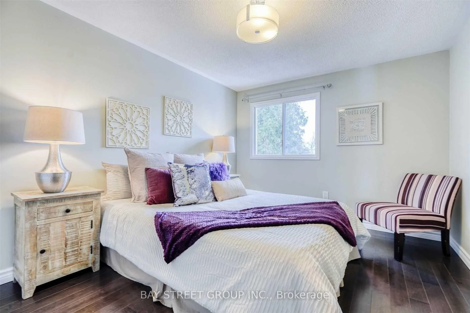 Photo 13 of 9 Ingleborough Court, Markham, Unionville — HOMEH