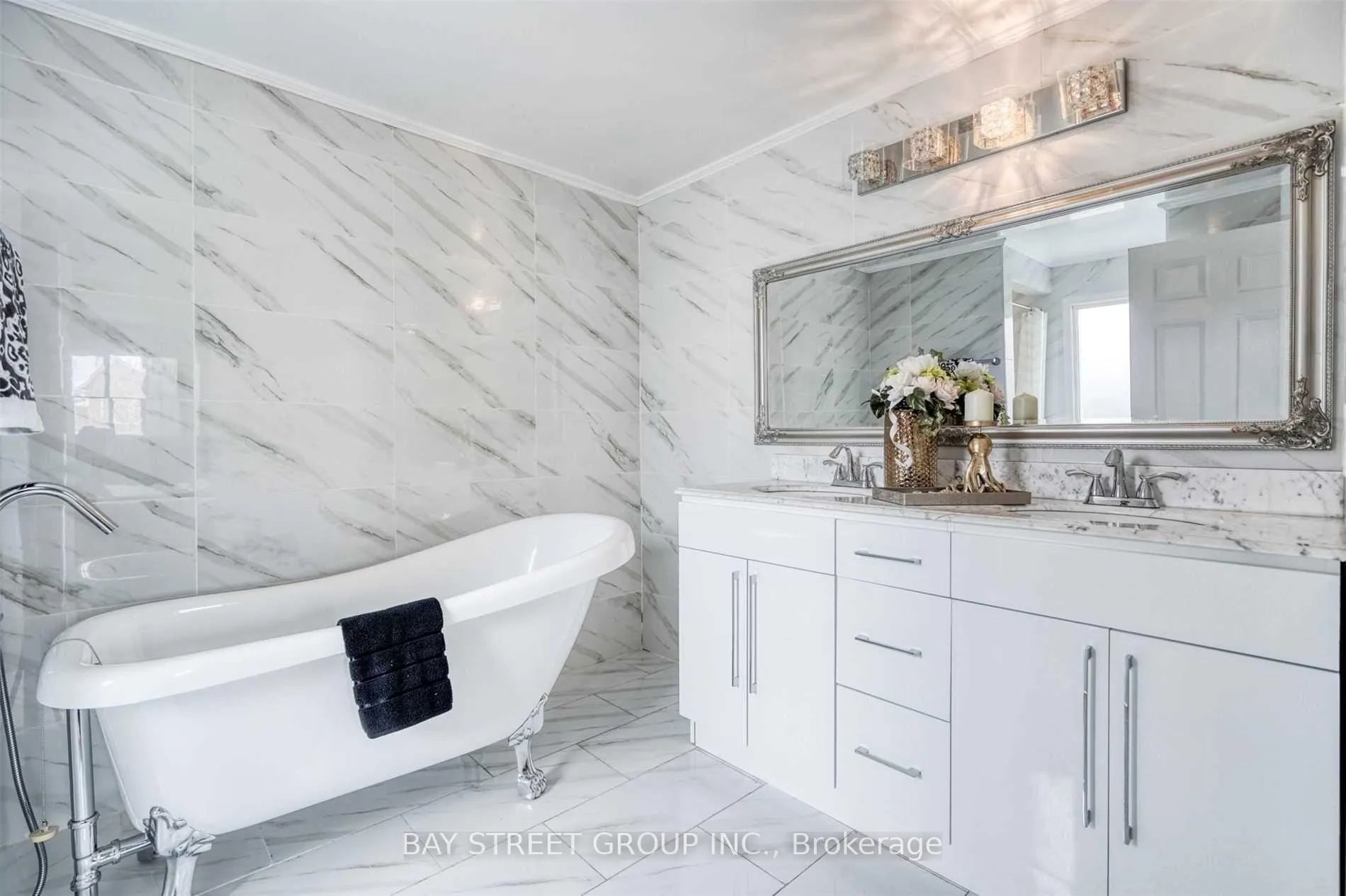 Photo 16 of 9 Ingleborough Court, Markham, Unionville — HOMEH