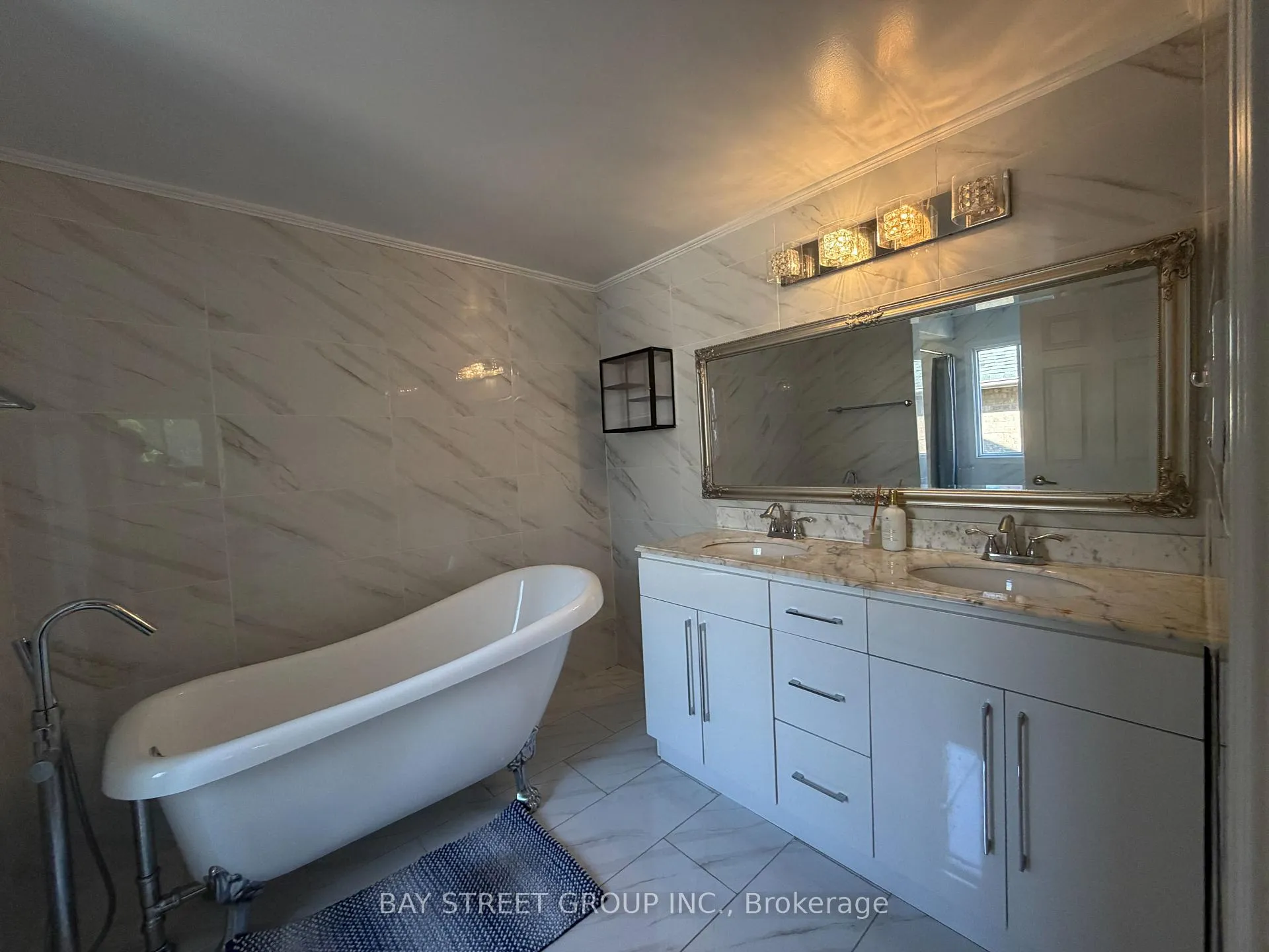 Photo 24 of 9 Ingleborough Court, Markham, Unionville — HOMEH