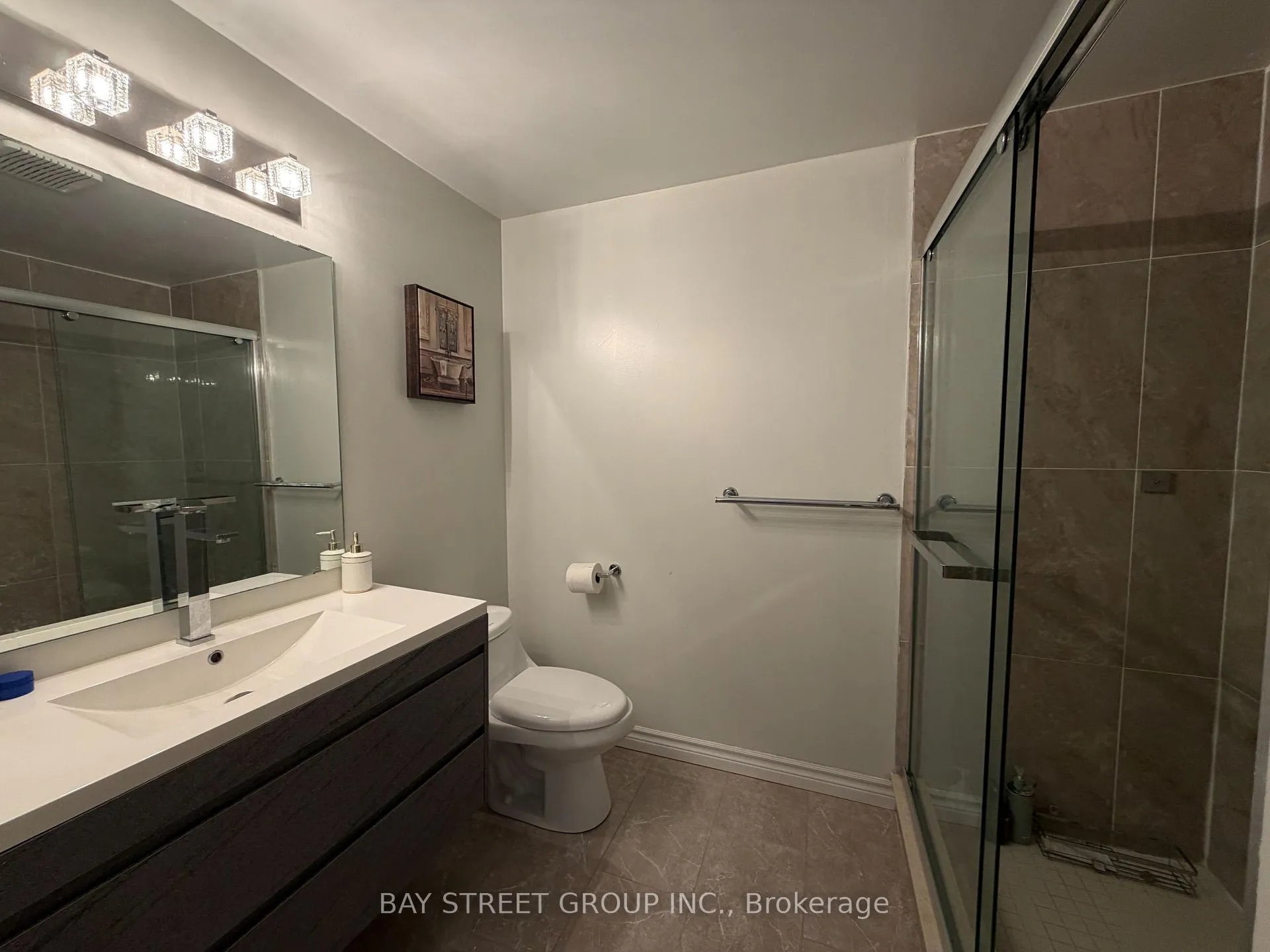 Photo 26 of 9 Ingleborough Court, Markham, Unionville — HOMEH