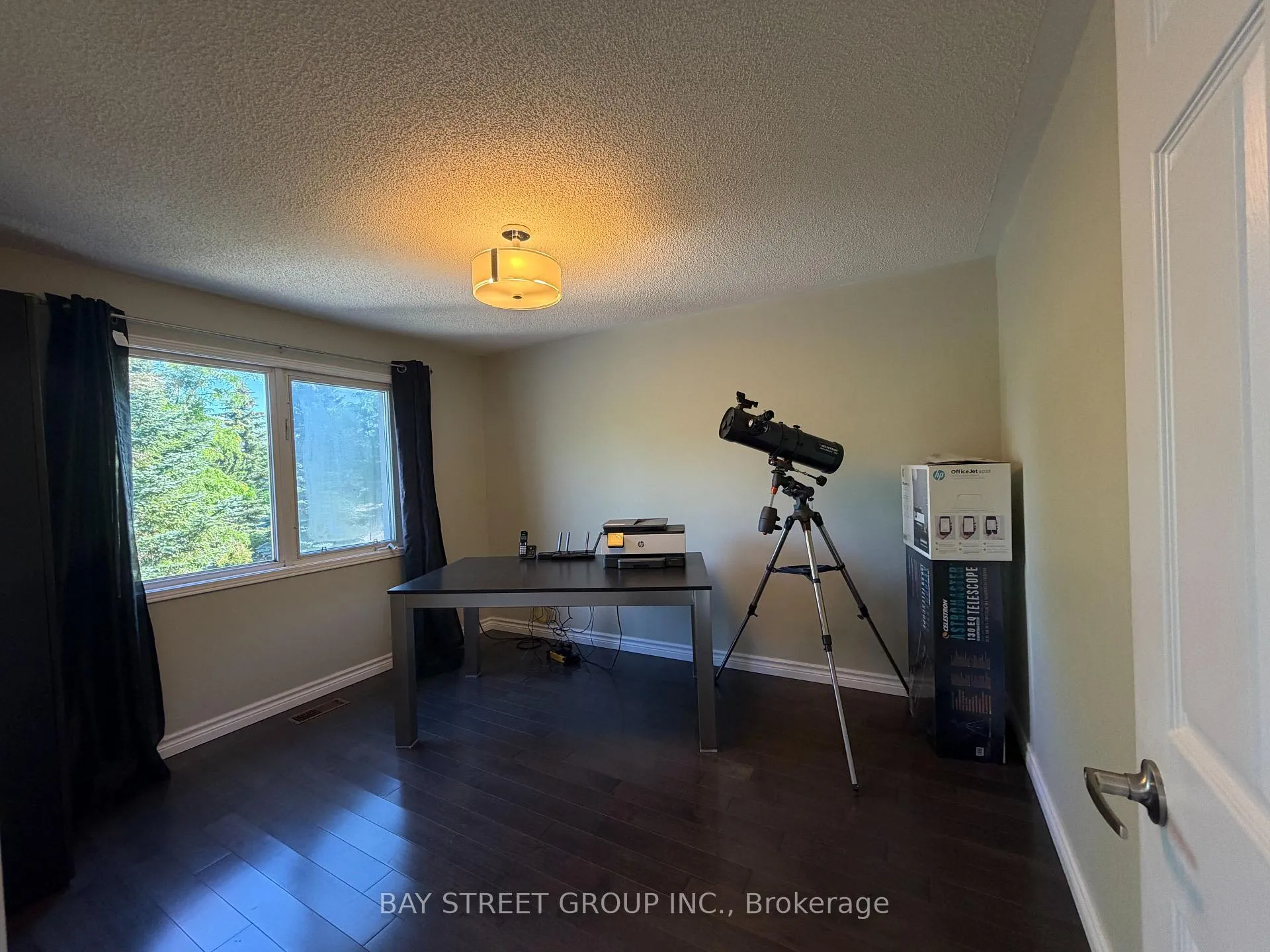 Photo 27 of 9 Ingleborough Court, Markham, Unionville — HOMEH