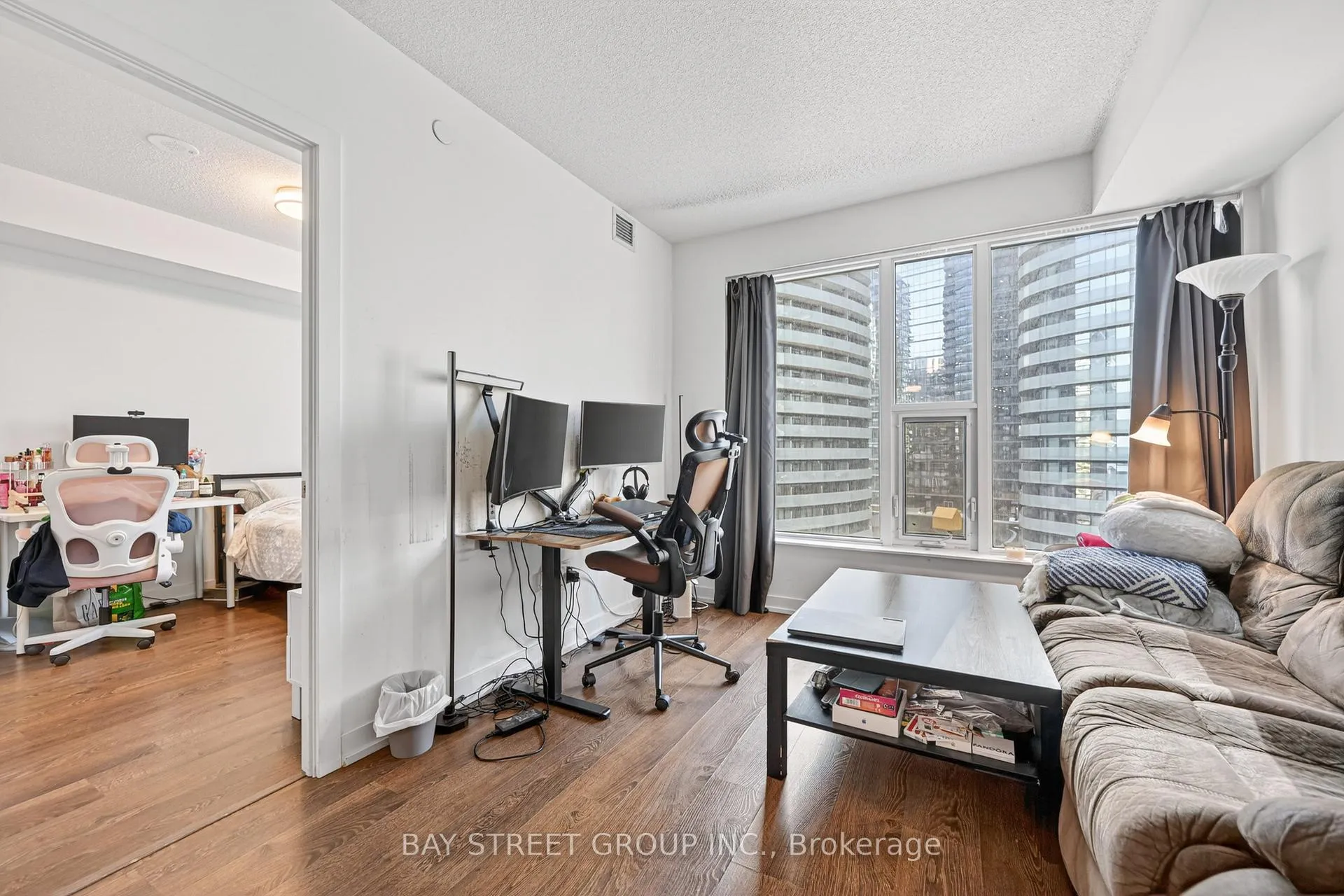 Photo 10 of Unit 1002, 10 York Street, Toronto, Waterfront Communities — HOMEH