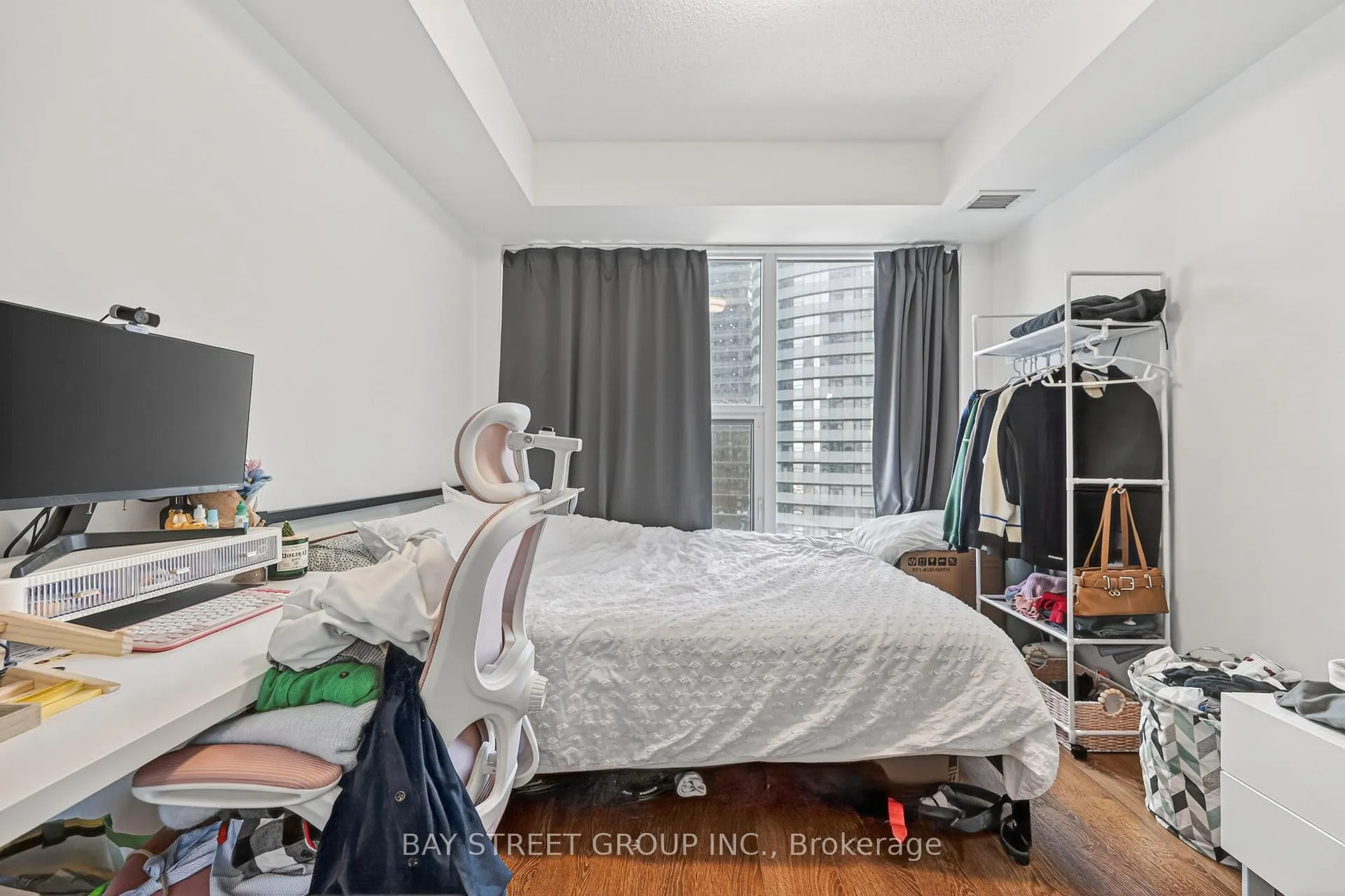 Photo 14 of Unit 1002, 10 York Street, Toronto, Waterfront Communities — HOMEH