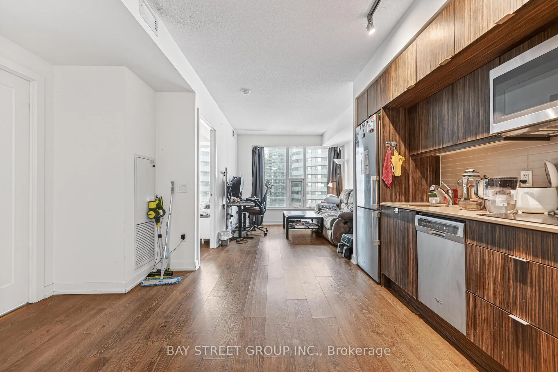 Photo 18 of Unit 1002, 10 York Street, Toronto, Waterfront Communities — HOMEH
