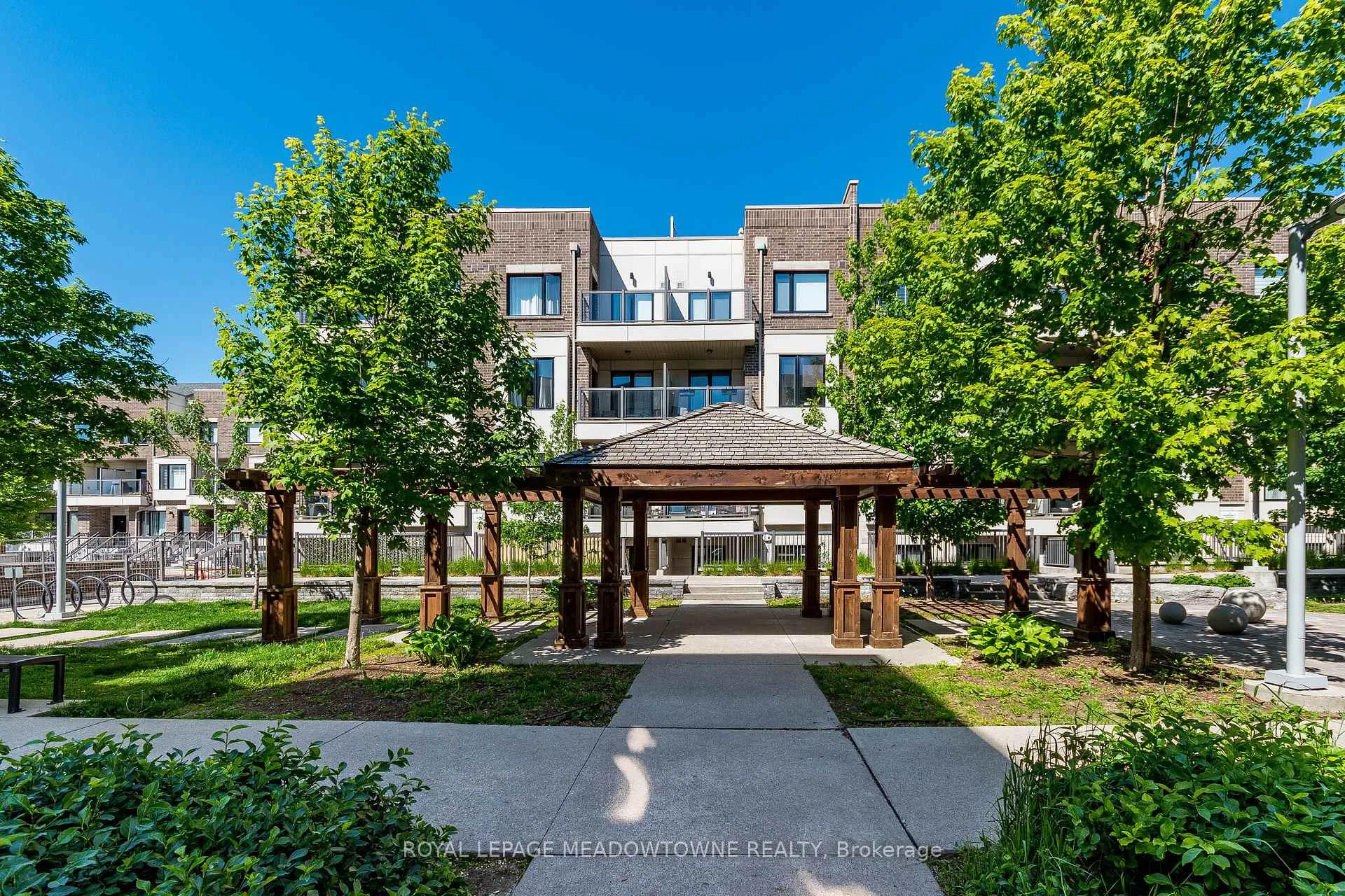 Front of Unit 311, 6 Drummond Street