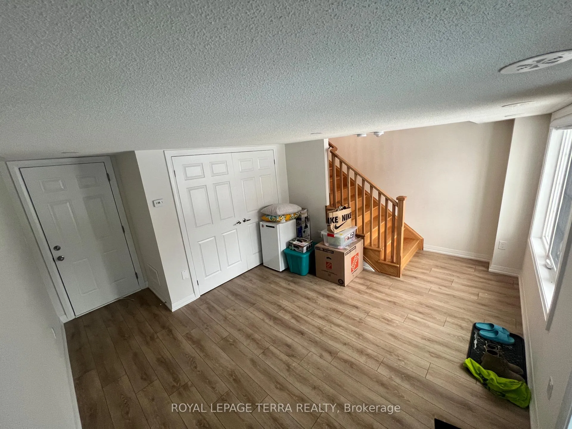 Photo 3 of 185 Royal Northern Path, Oshawa, Windfields — HOMEH