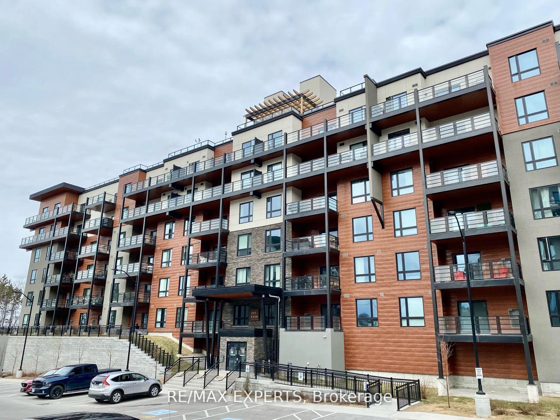 Photo 1 of Unit 306, 302 Essa Road, Barrie, Ardagh — HOMEH