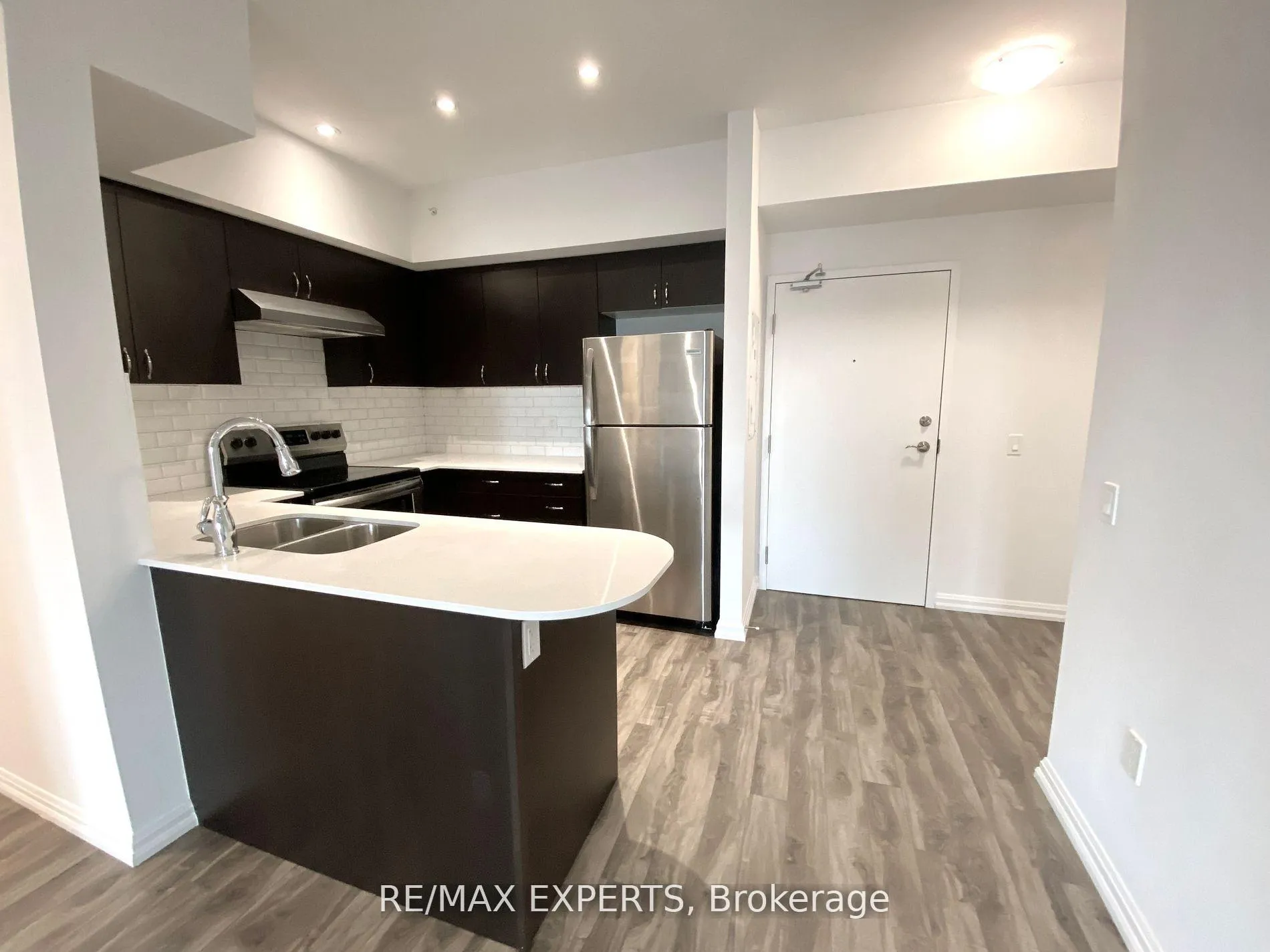 Photo 3 of Unit 306, 302 Essa Road, Barrie, Ardagh — HOMEH