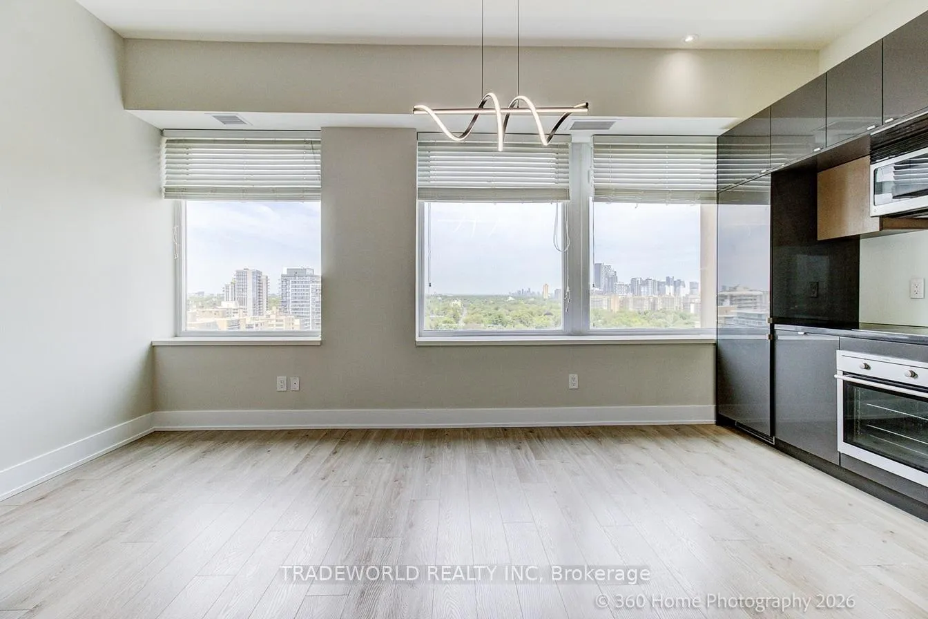 Photo 4 of Unit 1428, 111 St. Clair Avenue W, Toronto, Yonge-St. Clair — HOMEH