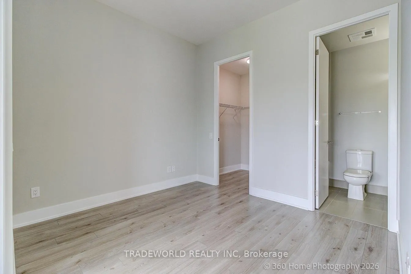 Photo 13 of Unit 1428, 111 St. Clair Avenue W, Toronto, Yonge-St. Clair — HOMEH