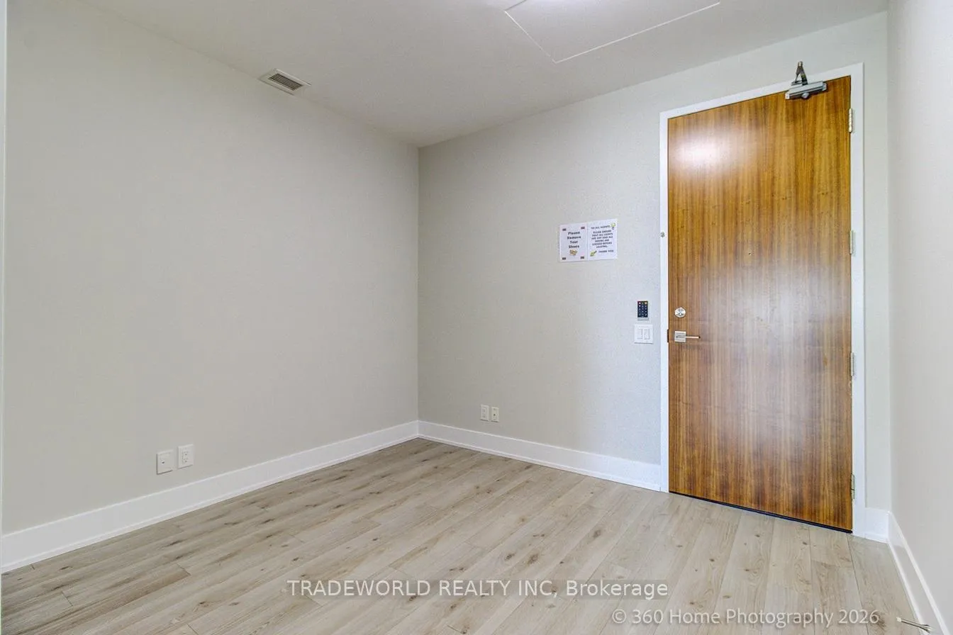 Photo 18 of Unit 1428, 111 St. Clair Avenue W, Toronto, Yonge-St. Clair — HOMEH