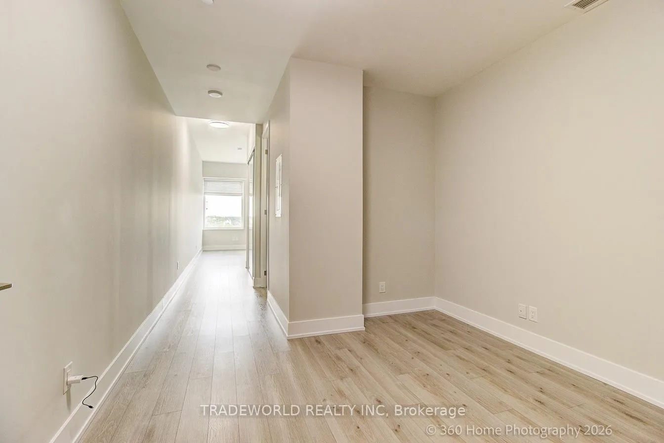 Photo 19 of Unit 1428, 111 St. Clair Avenue W, Toronto, Yonge-St. Clair — HOMEH