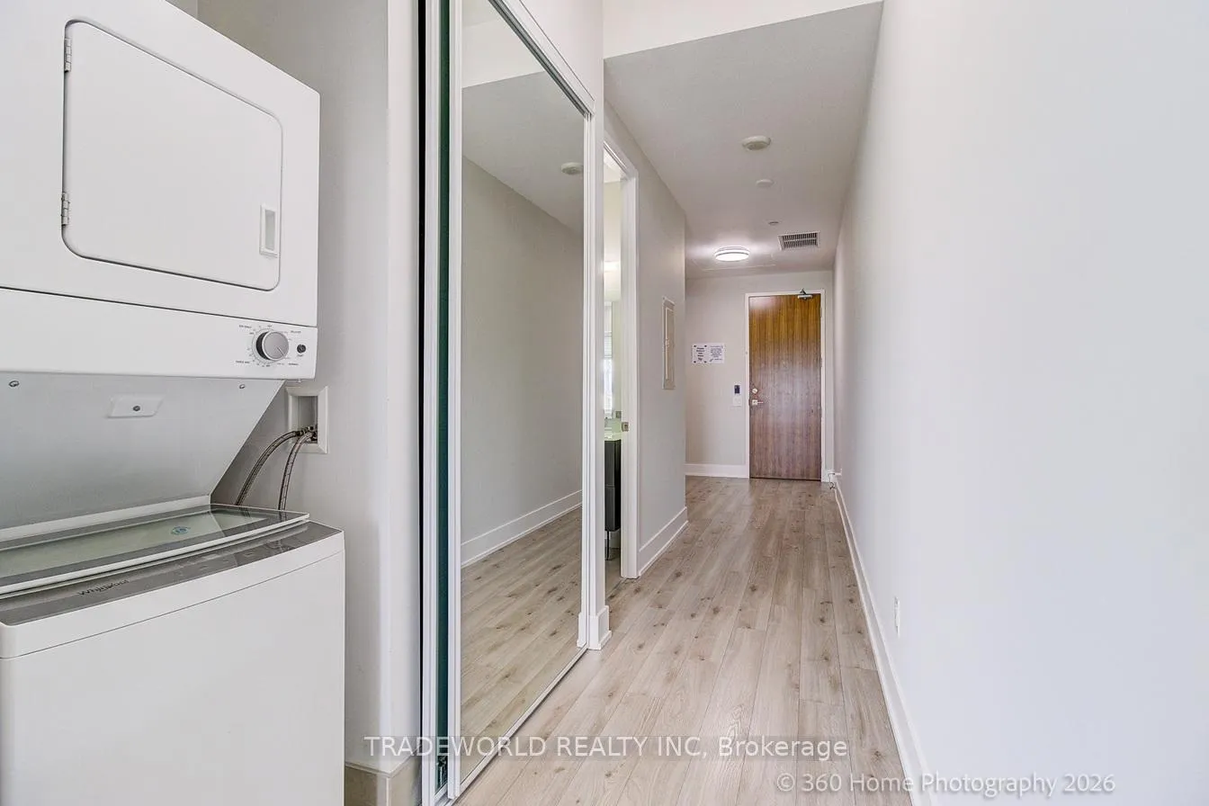 Photo 21 of Unit 1428, 111 St. Clair Avenue W, Toronto, Yonge-St. Clair — HOMEH