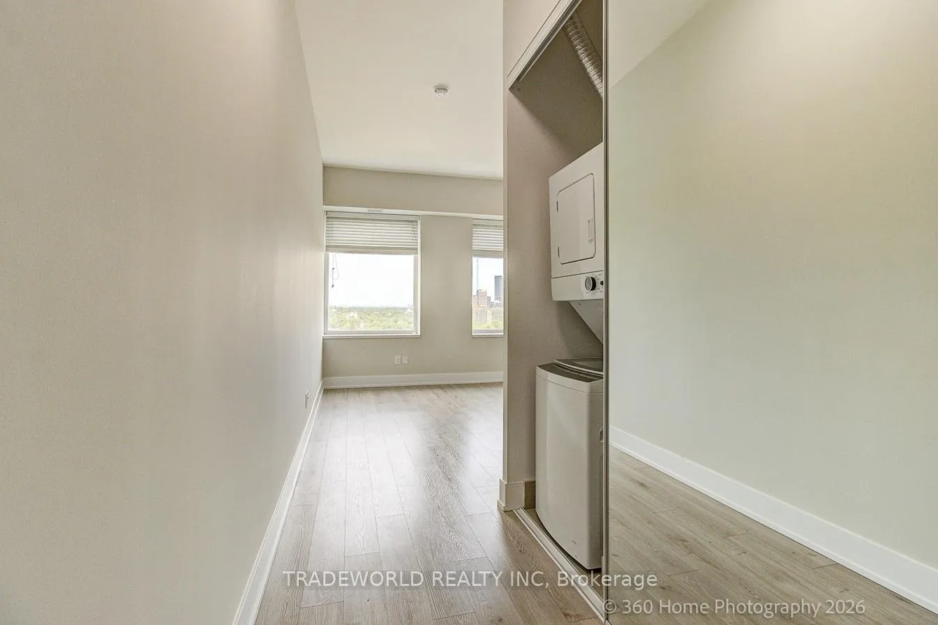 Photo 22 of Unit 1428, 111 St. Clair Avenue W, Toronto, Yonge-St. Clair — HOMEH