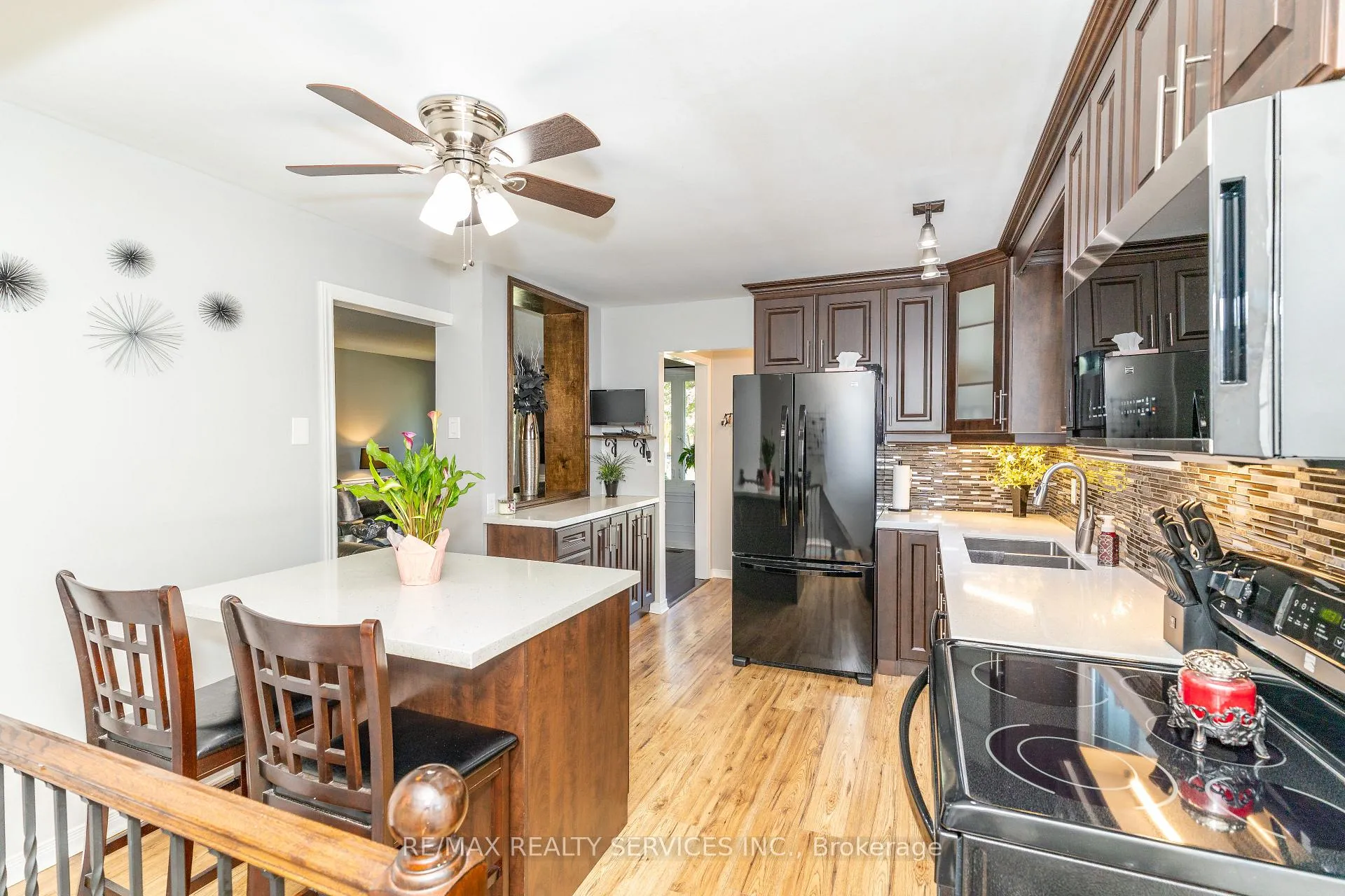 Photo 7 of 21 Herkley Drive, Brampton, Madoc — HOMEH