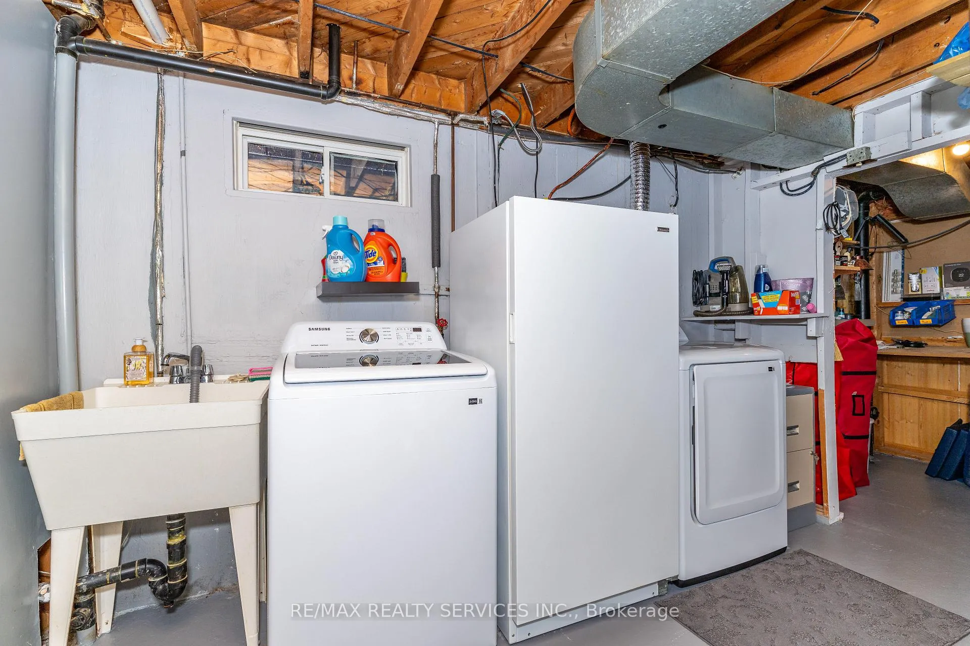 Photo 33 of 21 Herkley Drive, Brampton, Madoc — HOMEH
