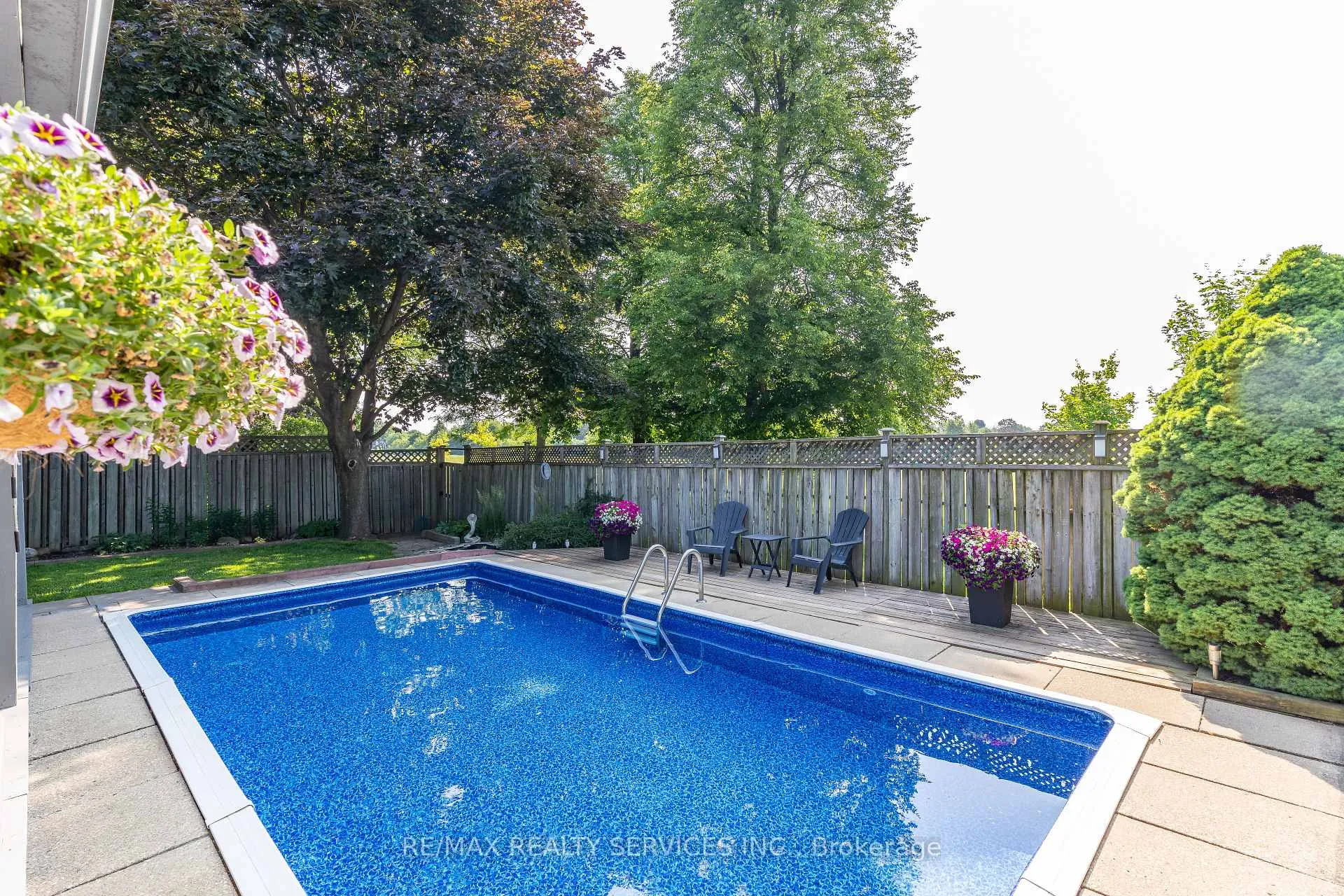 Photo 40 of 21 Herkley Drive, Brampton, Madoc — HOMEH