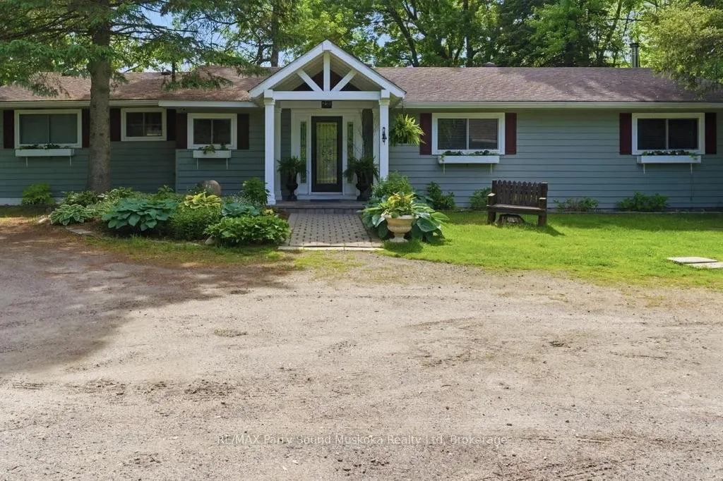 Photo 1 of 49 Maple Street, Seguin — HOMEH