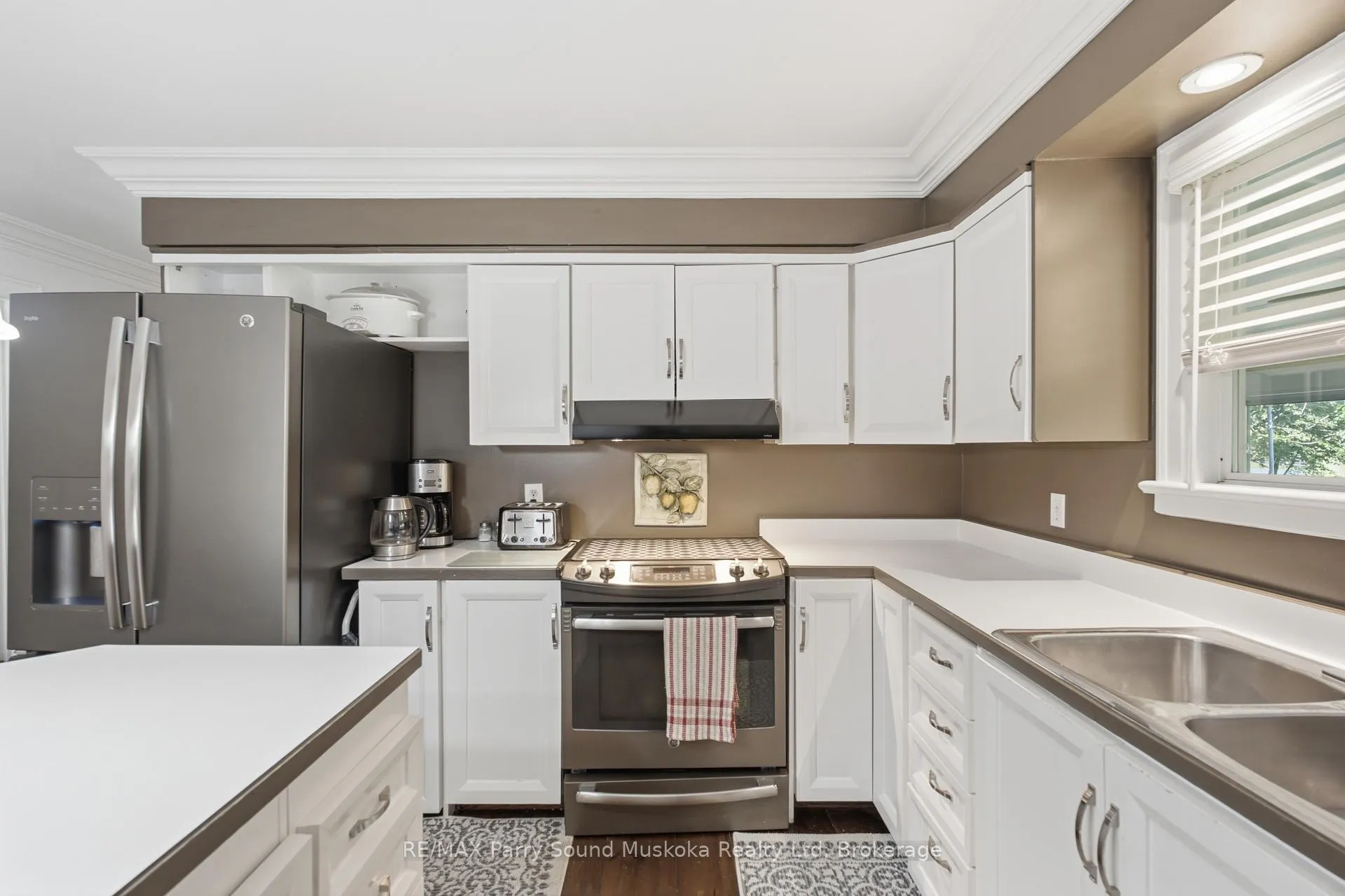 Photo 29 of 49 Maple Street, Seguin — HOMEH