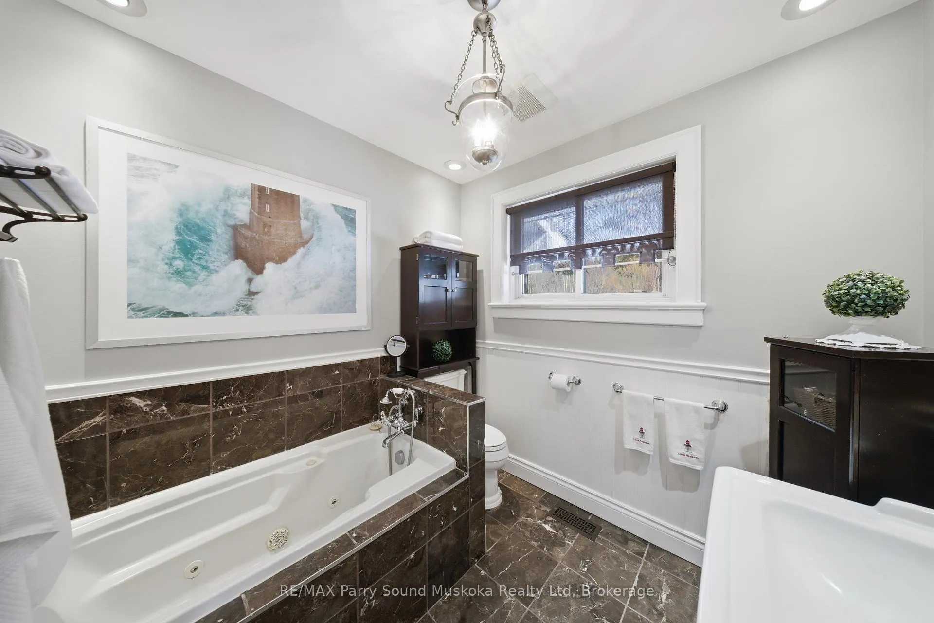 Photo 36 of 49 Maple Street, Seguin — HOMEH