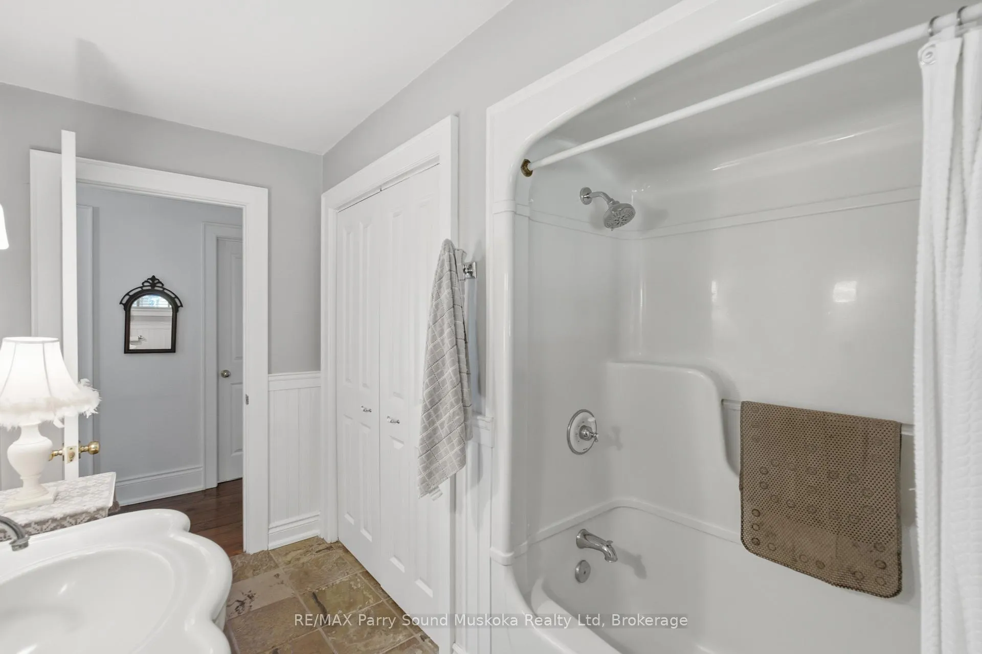 Photo 43 of 49 Maple Street, Seguin — HOMEH
