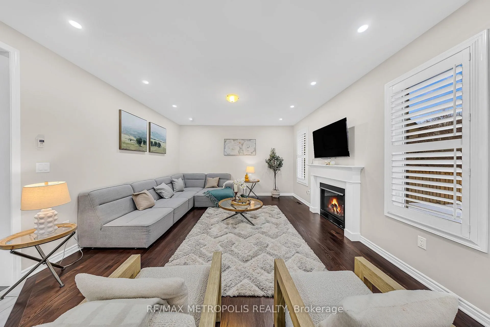Photo 12 of 94 Newhouse Boulevard, Caledon, Rural Caledon — HOMEH