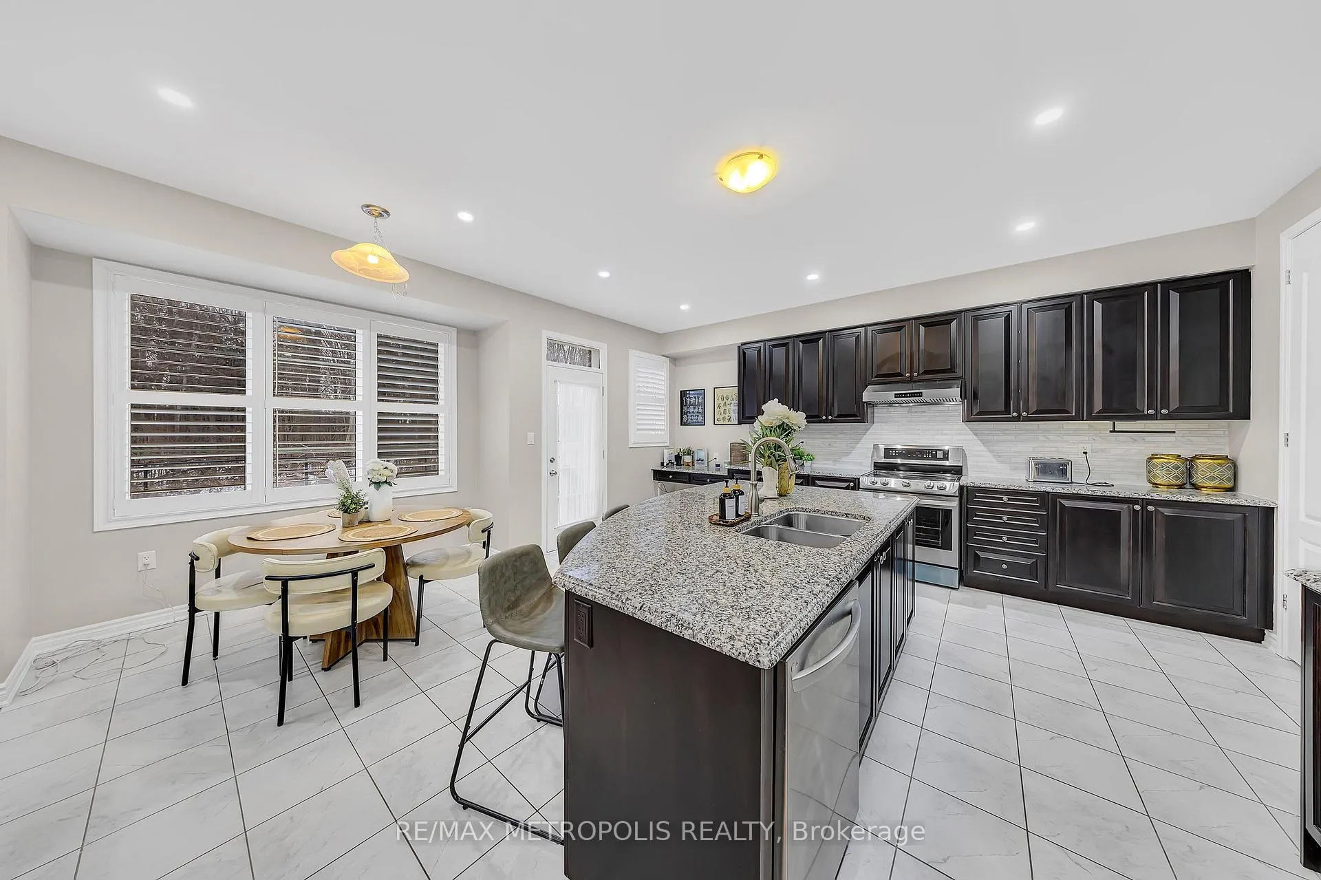 Photo 17 of 94 Newhouse Boulevard, Caledon, Rural Caledon — HOMEH