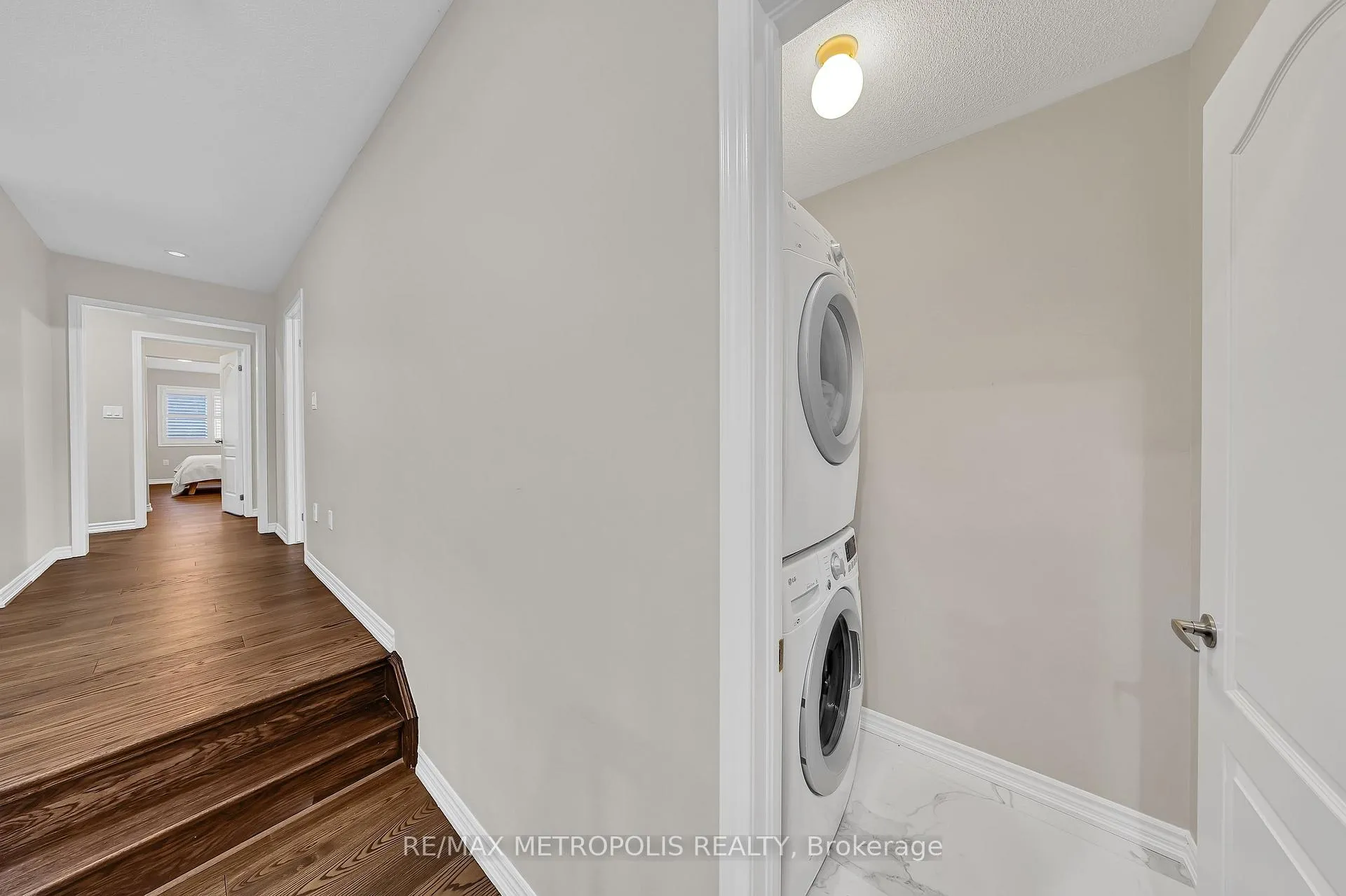 Photo 34 of 94 Newhouse Boulevard, Caledon, Rural Caledon — HOMEH