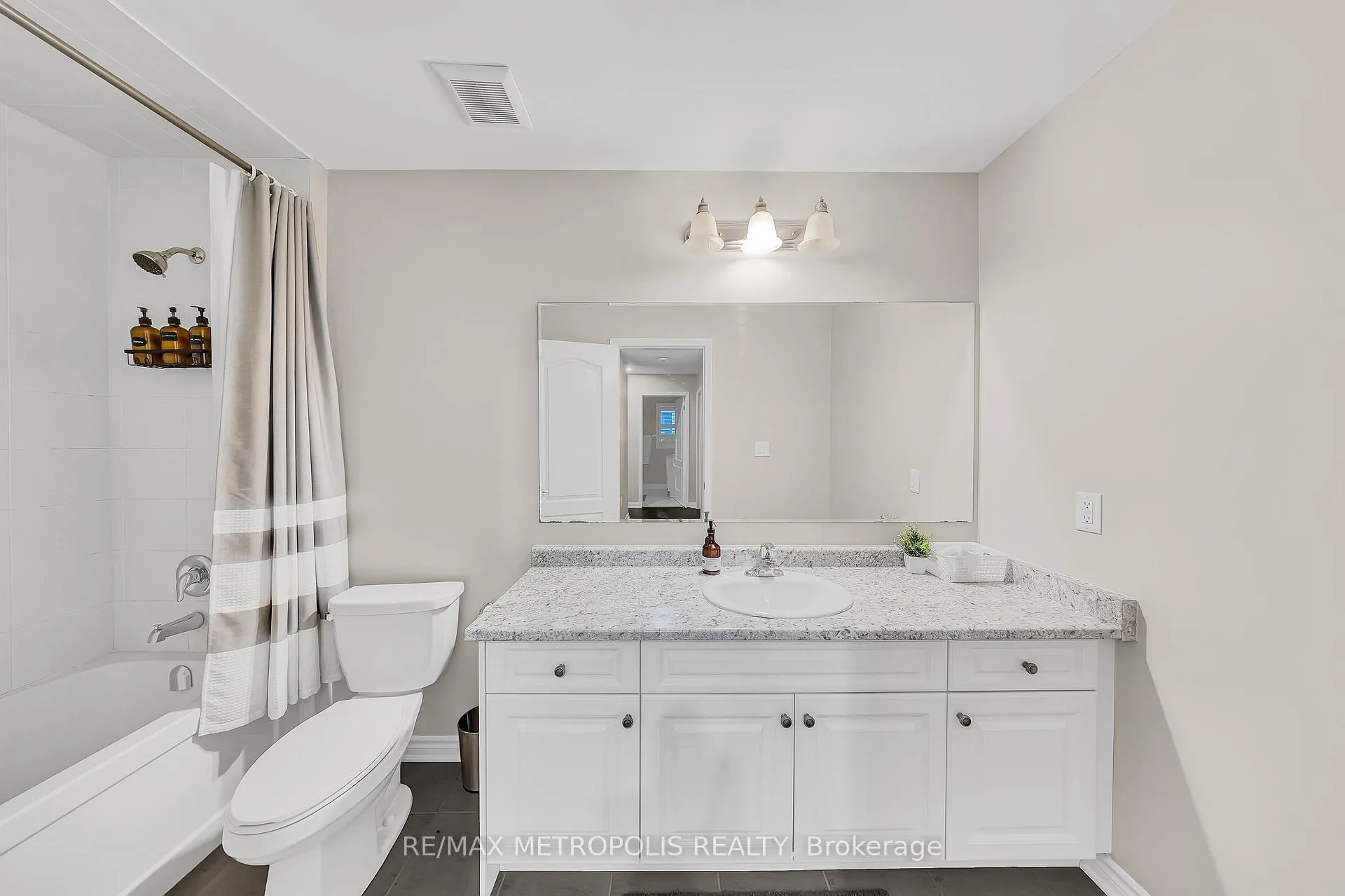 Photo 36 of 94 Newhouse Boulevard, Caledon, Rural Caledon — HOMEH