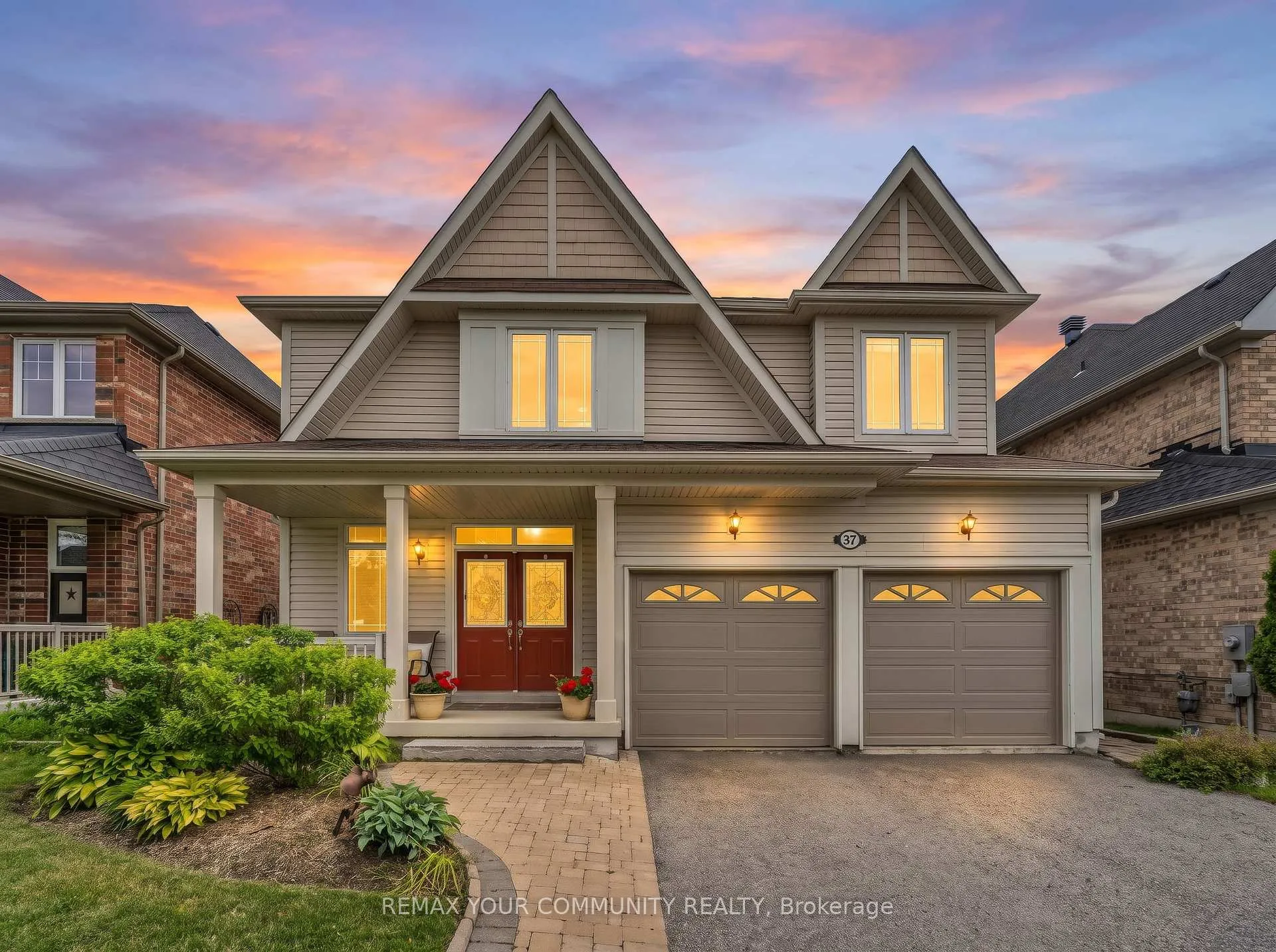 Photo 2 of 37 Bramsey Street, Georgina, Sutton & Jackson's Point — HOMEH