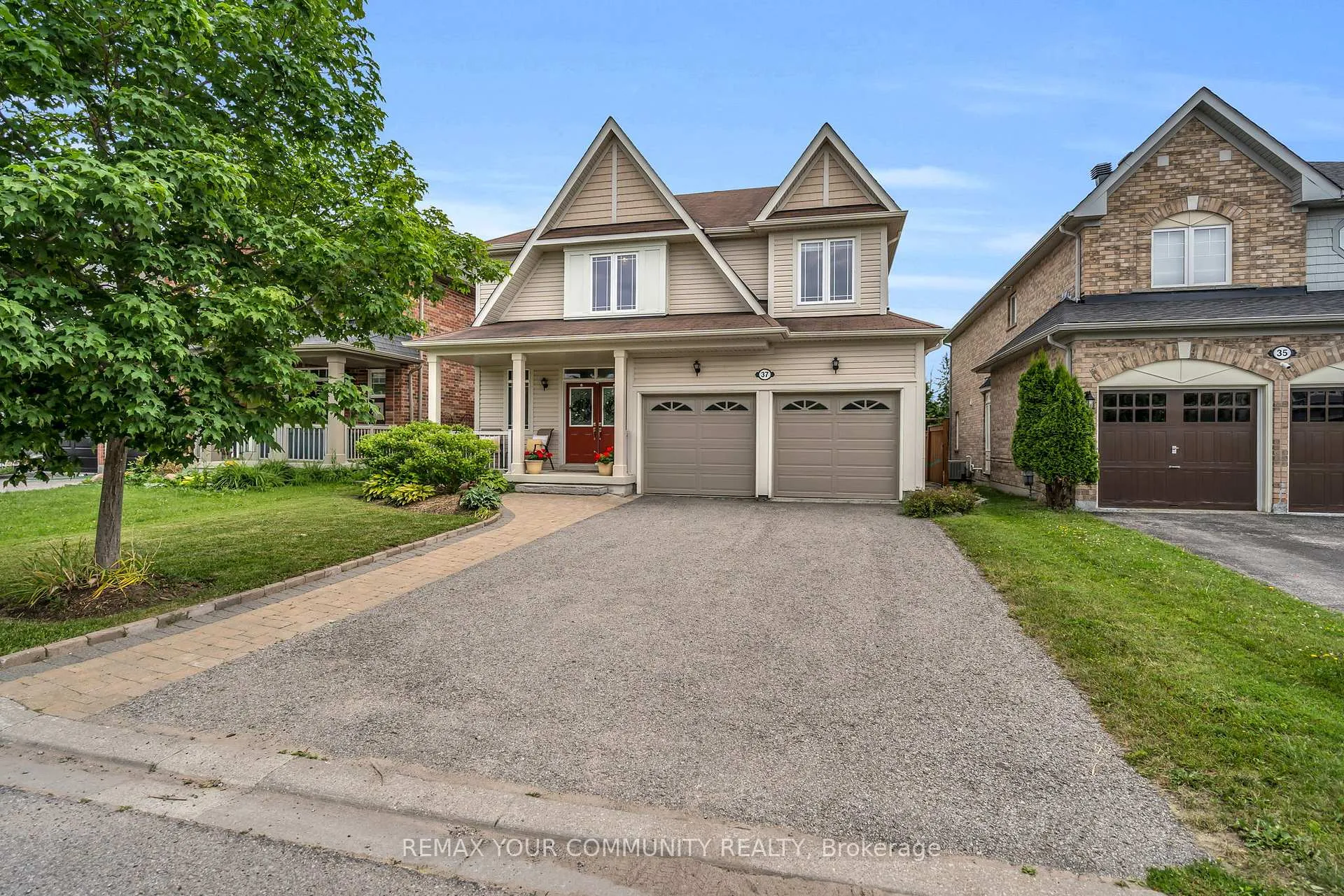 Photo 3 of 37 Bramsey Street, Georgina, Sutton & Jackson's Point — HOMEH