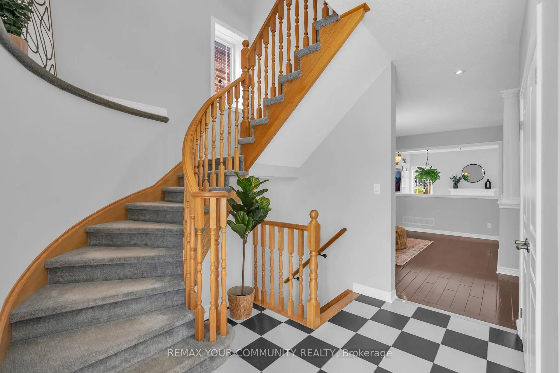 Photo 8 of 37 Bramsey Street, Georgina, Sutton & Jackson's Point — HOMEH