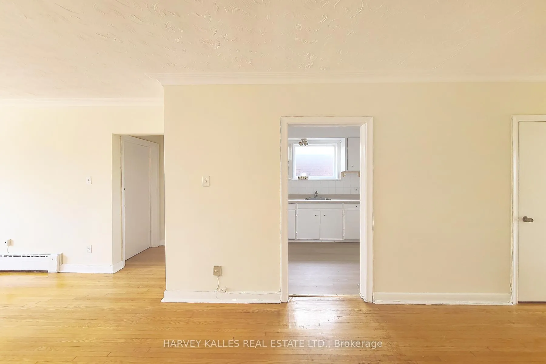 Photo 6 of 103 & 105 Gilmour Avenue, Toronto, Junction Area — HOMEH