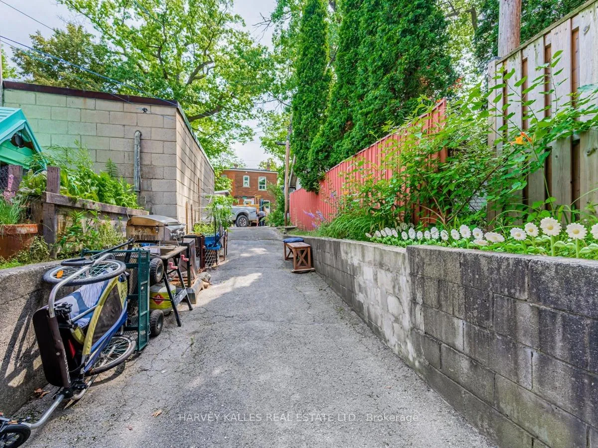 Photo 37 of 103 & 105 Gilmour Avenue, Toronto, Junction Area — HOMEH