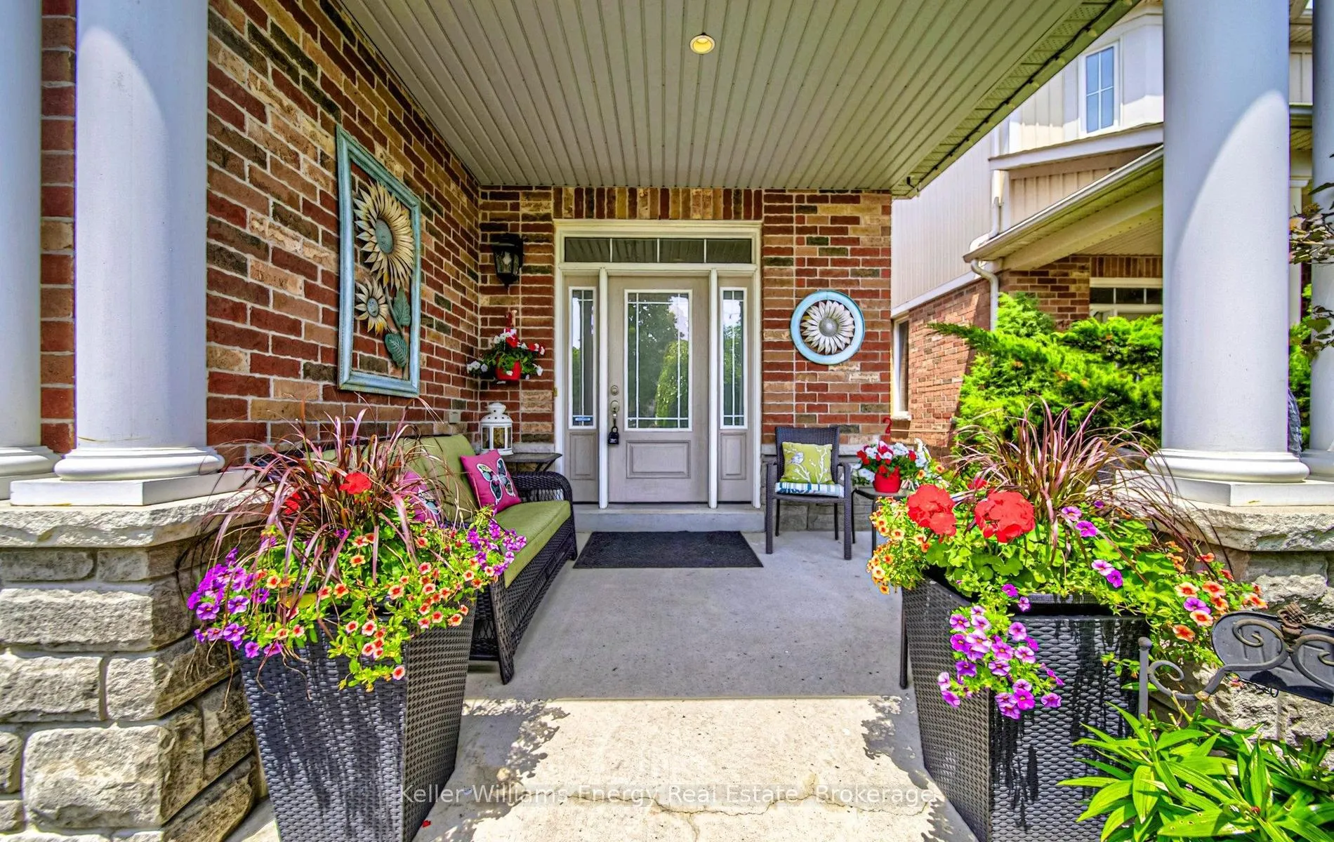 Photo 4 of 6 Oke Road, Clarington, Courtice — HOMEH