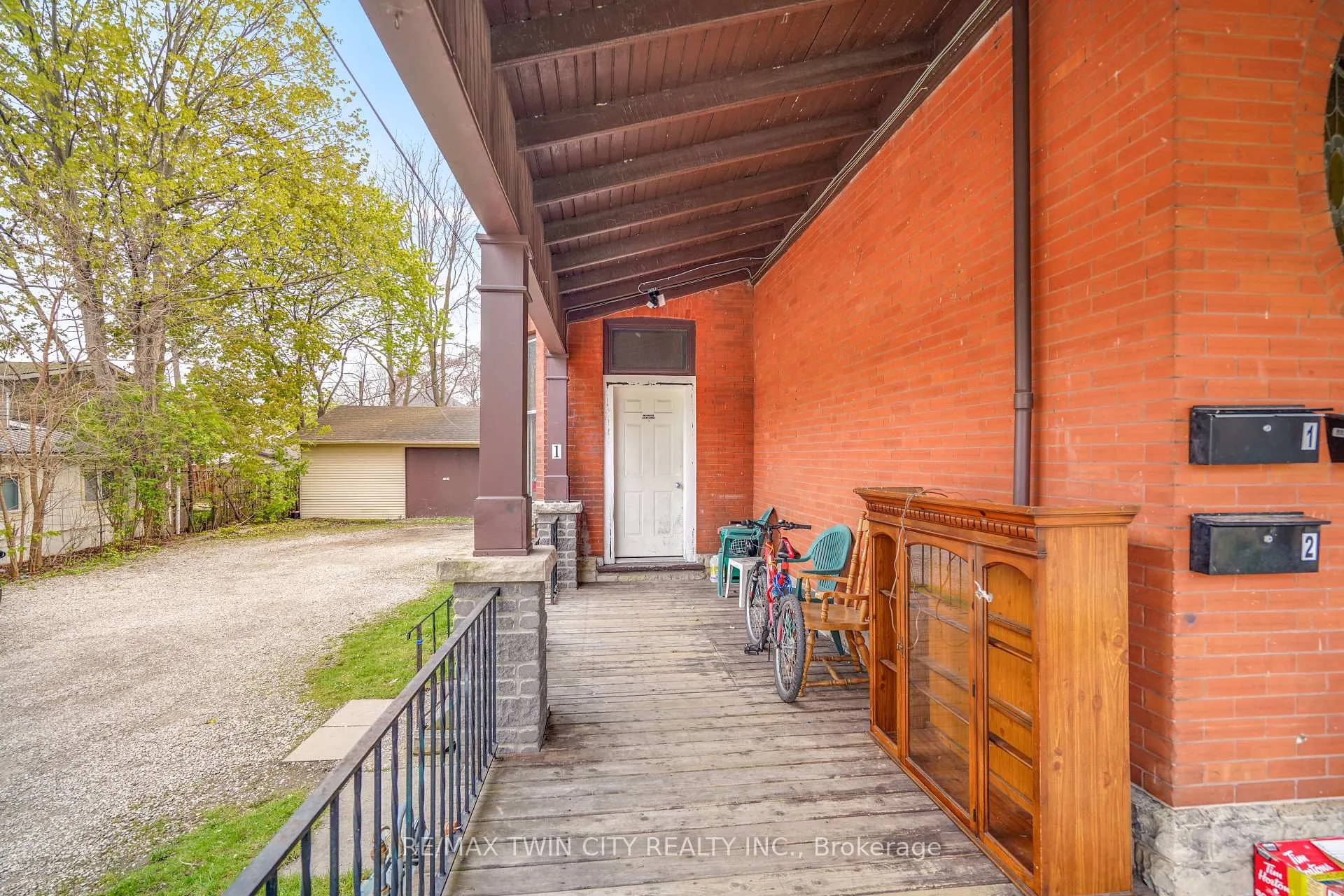 Photo 9 of 171 Nelson Street, Brantford, Downtown Core — HOMEH