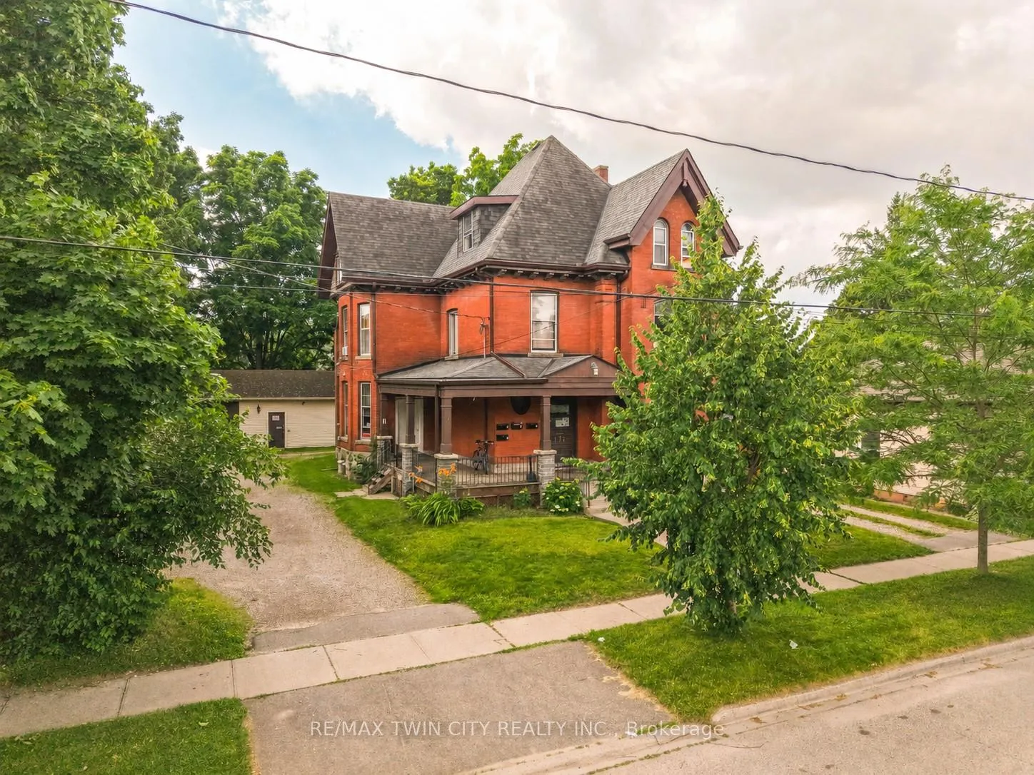 Photo 38 of 171 Nelson Street, Brantford, Downtown Core — HOMEH