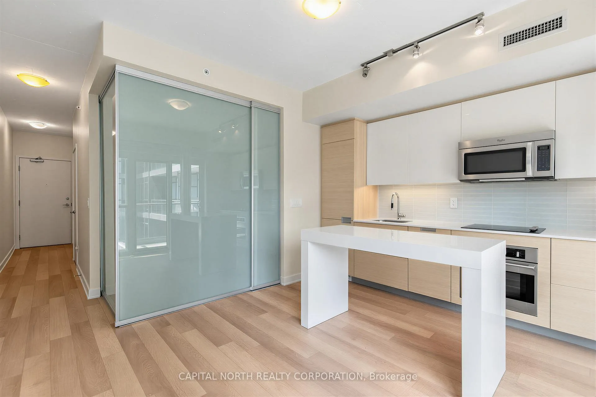 Photo 6 of Unit 1502, 210 Simcoe Street, Toronto, Kensington-Chinatown — HOMEH