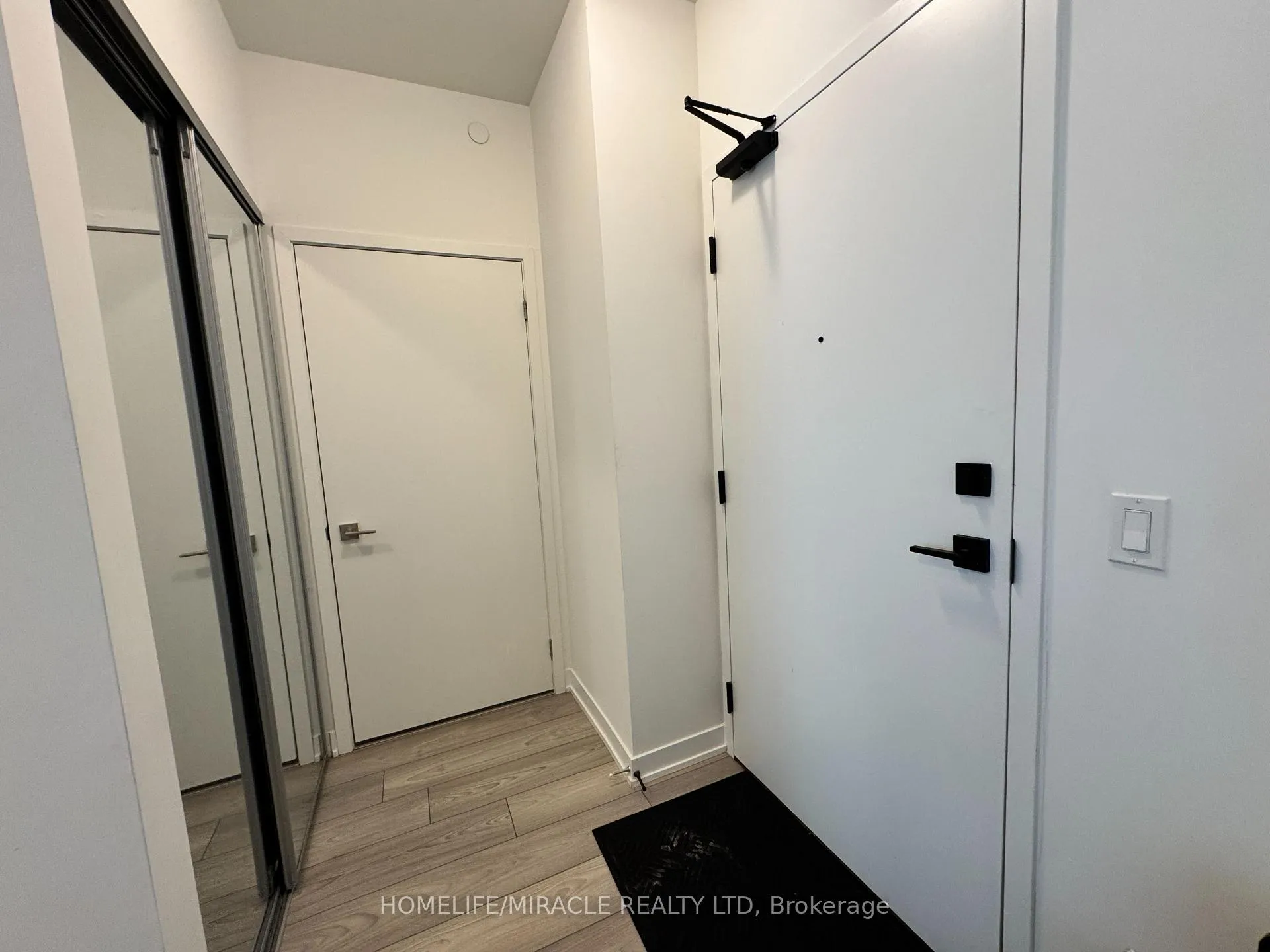 Photo 5 of Unit 2514, 10 Abeja Street, Vaughan, Concord — HOMEH