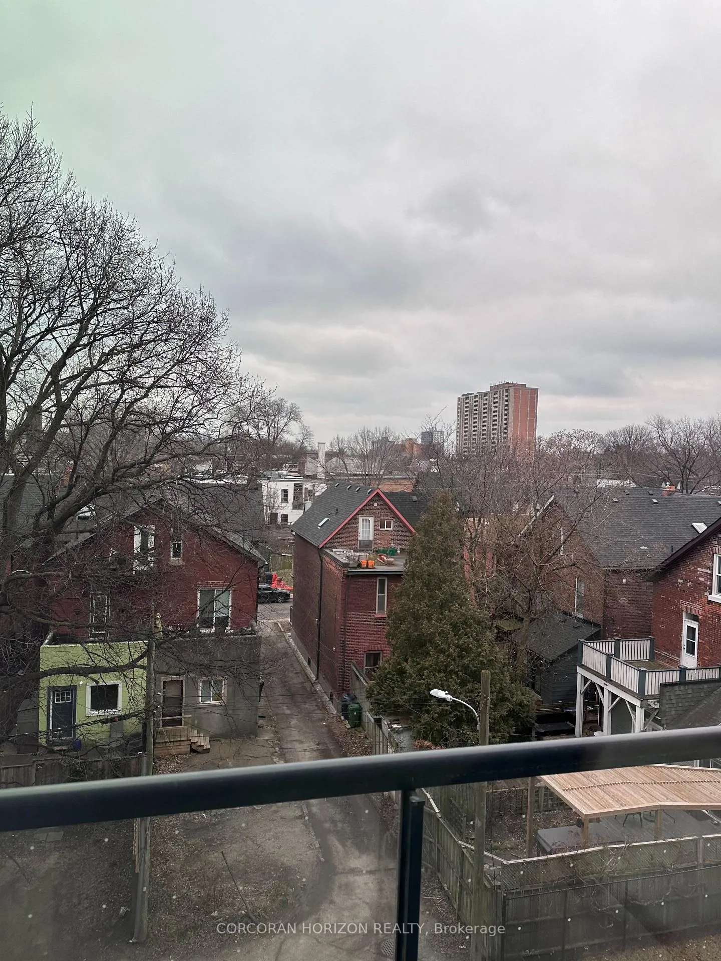 Photo 7 of Unit 417, 57 Brock Avenue, Toronto, Roncesvalles — HOMEH