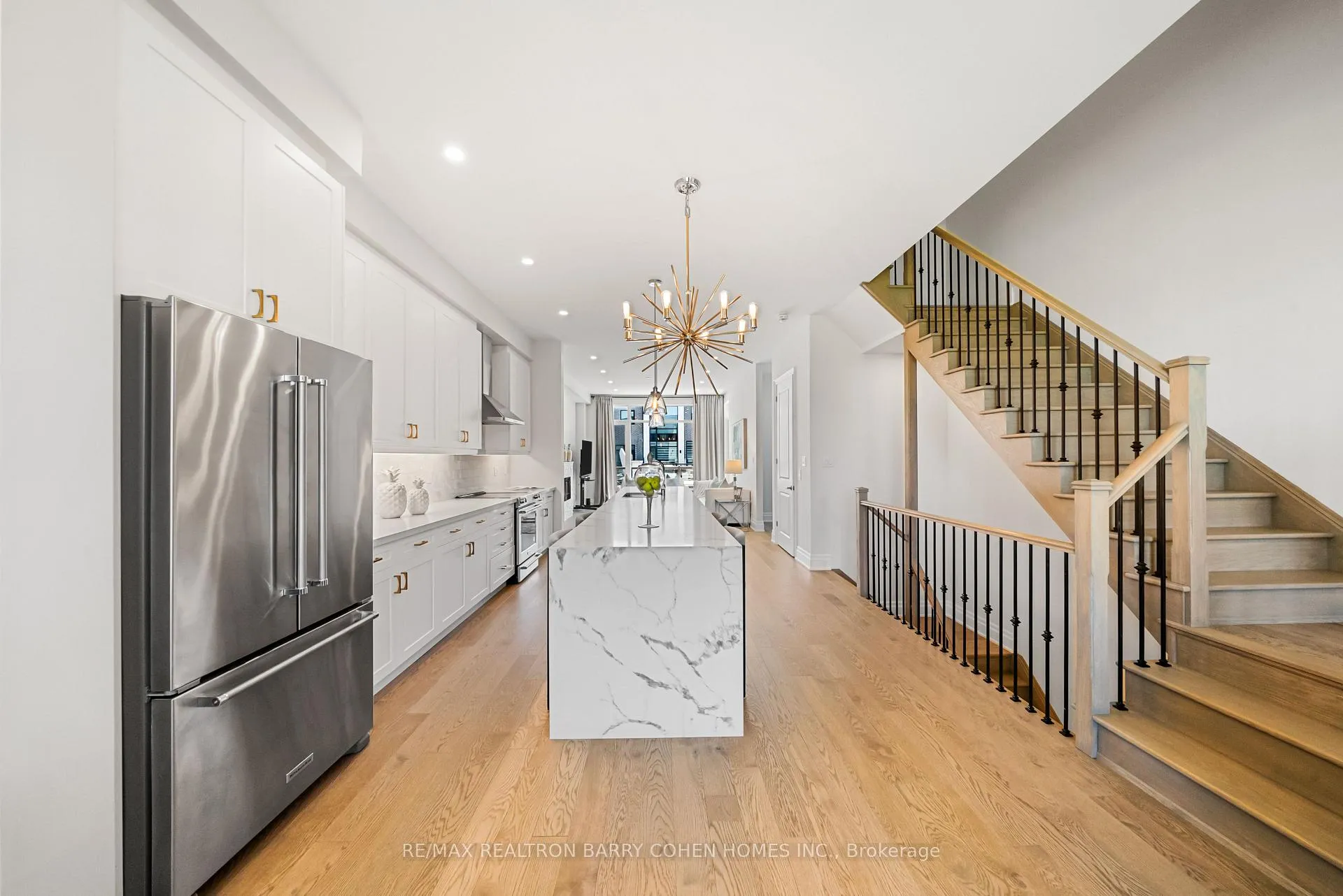 Photo 14 of 8 Heriot Place, Vaughan, Patterson — HOMEH