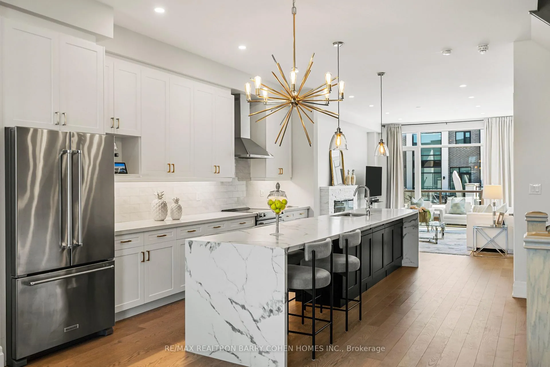 Photo 16 of 8 Heriot Place, Vaughan, Patterson — HOMEH