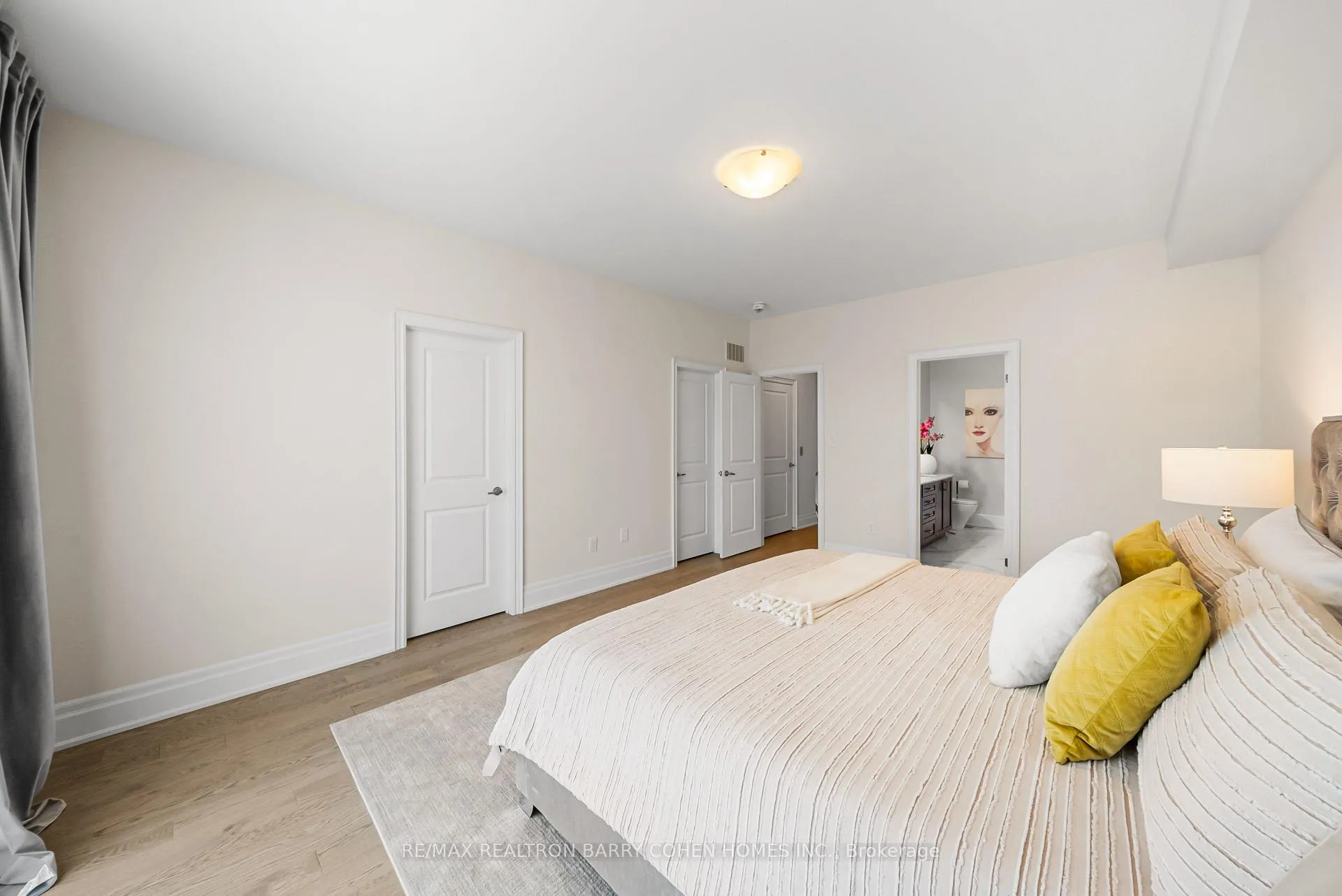 Photo 26 of 8 Heriot Place, Vaughan, Patterson — HOMEH